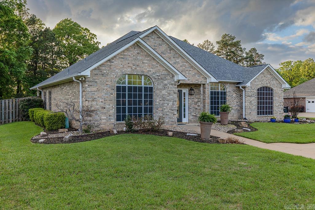 7101 Tall Oaks Drive Property Photo 2