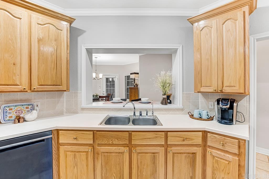 7101 Tall Oaks Drive Property Photo 15