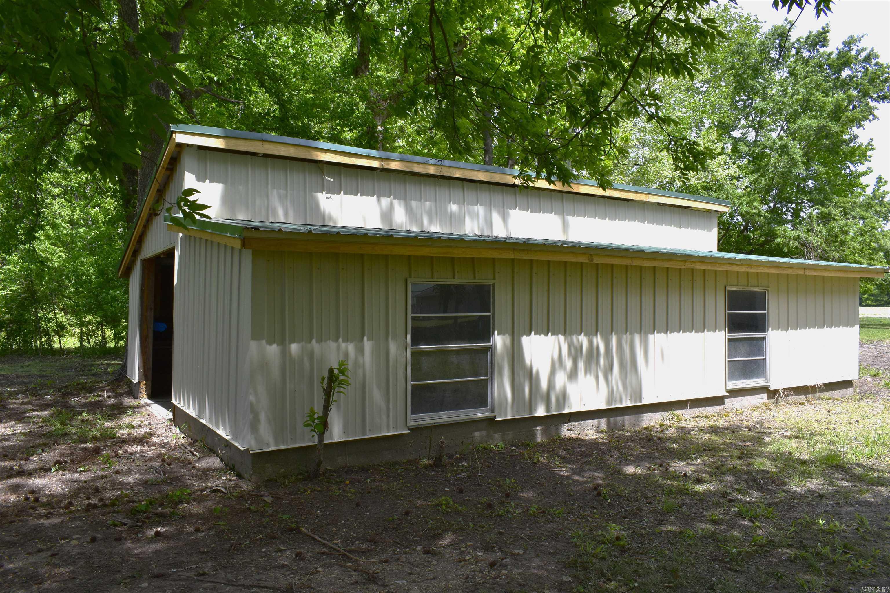 13267 Hwy 135 N Property Photo 2