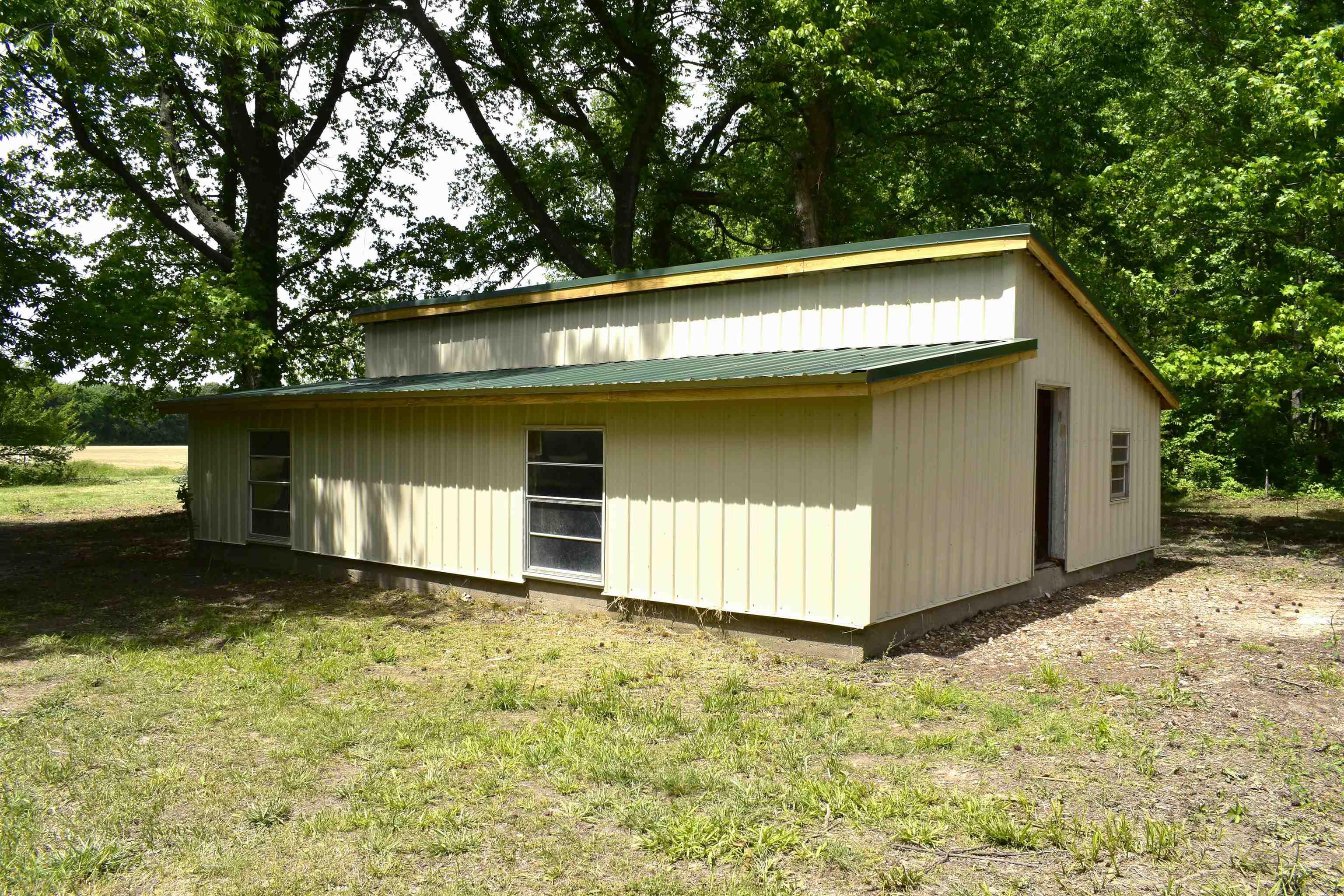 13267 Hwy 135 N Property Photo 3