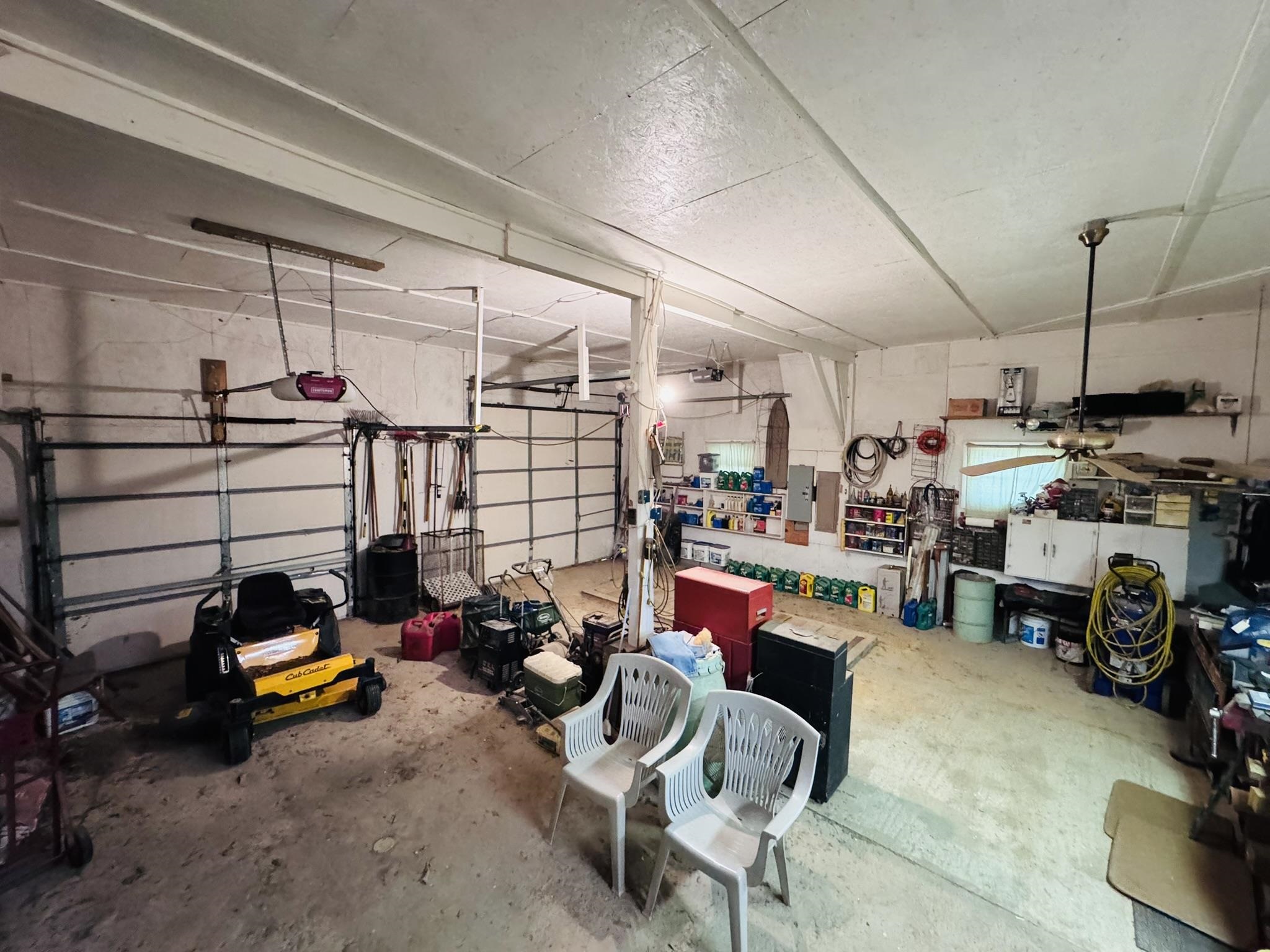884 J Bar J Circle Property Photo 14