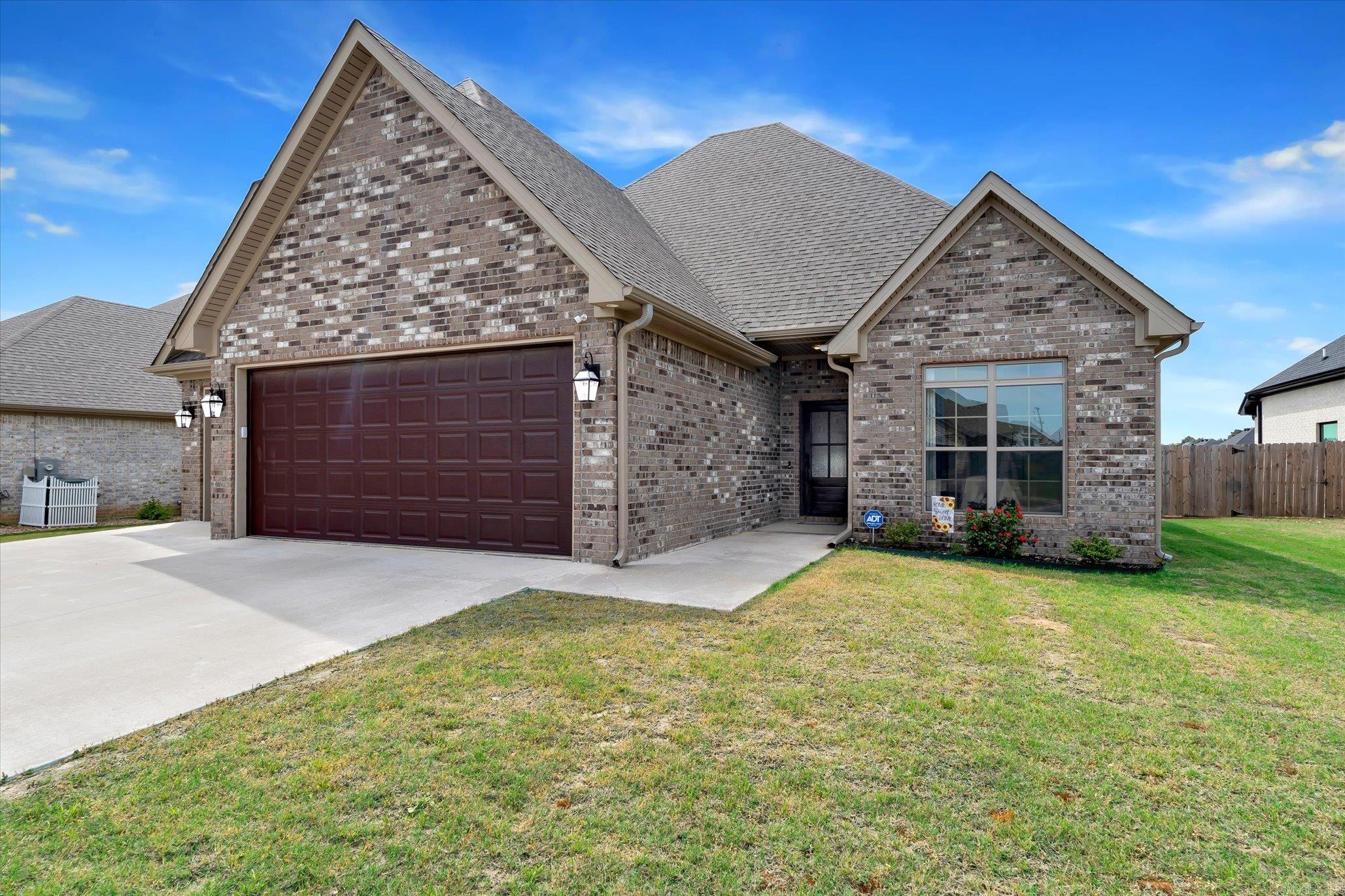 122 Clearwater Property Photo 4