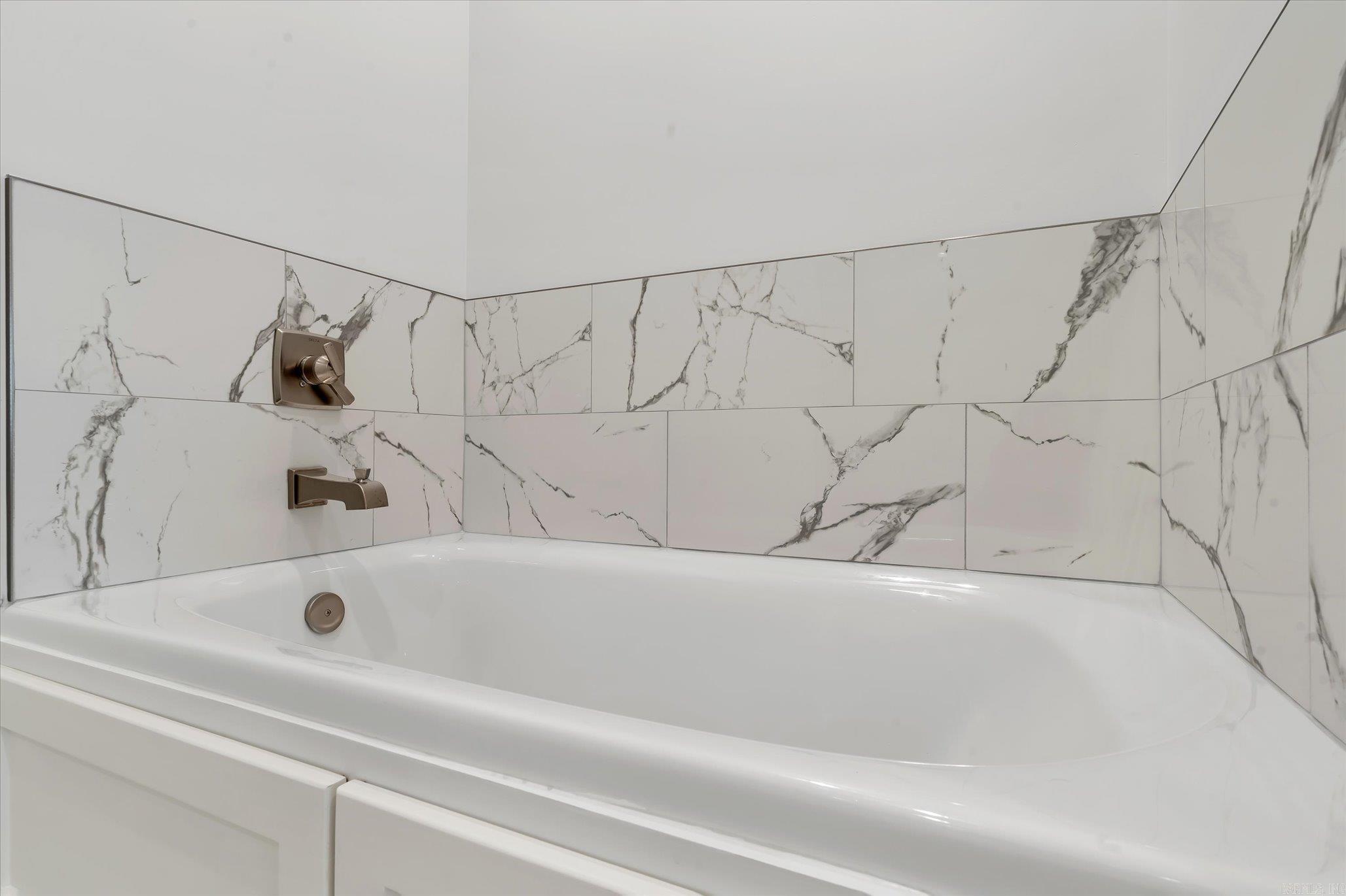 122 Clearwater Property Photo 28