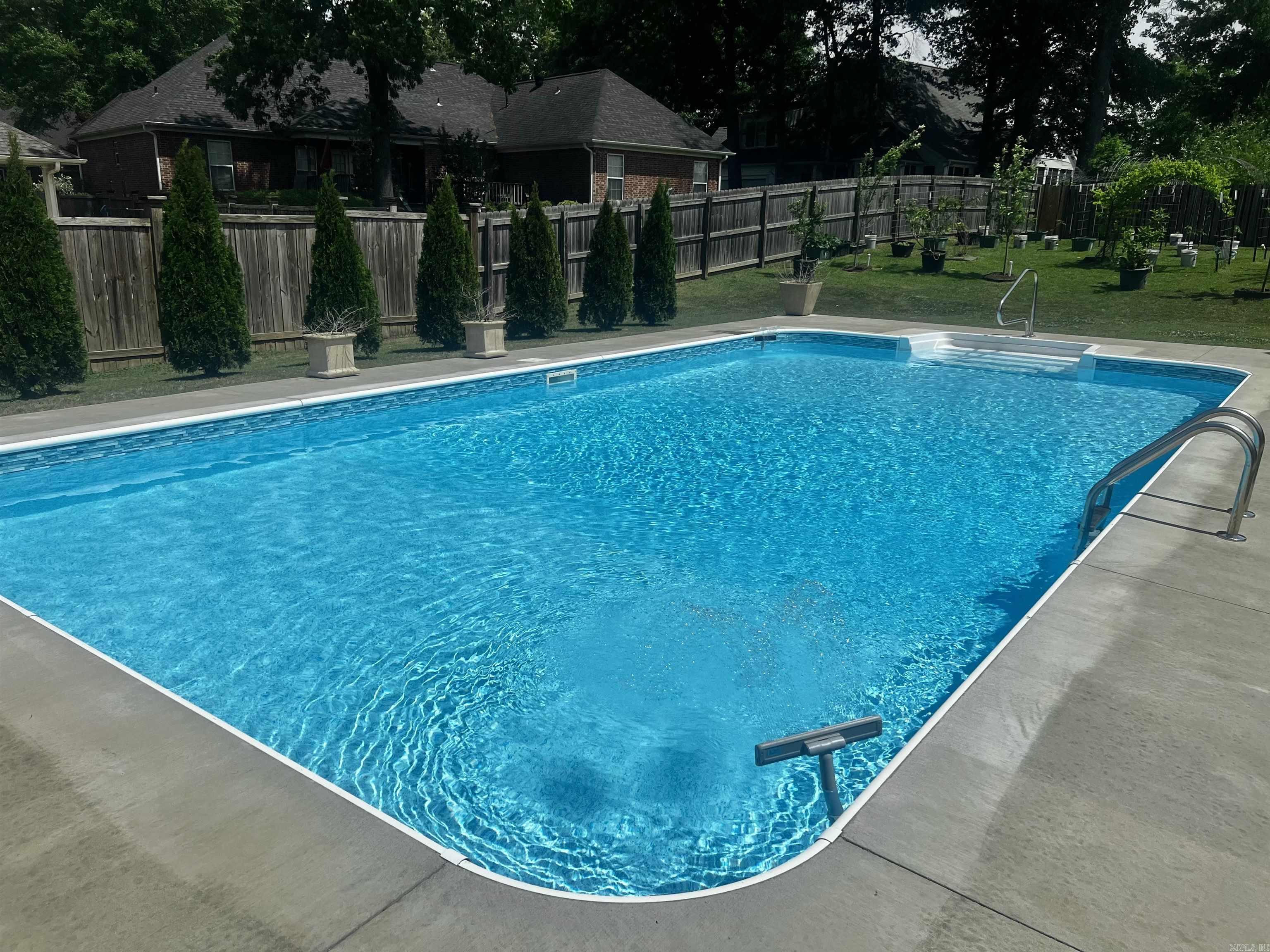 602 River Oaks Boulevard Property Photo 5