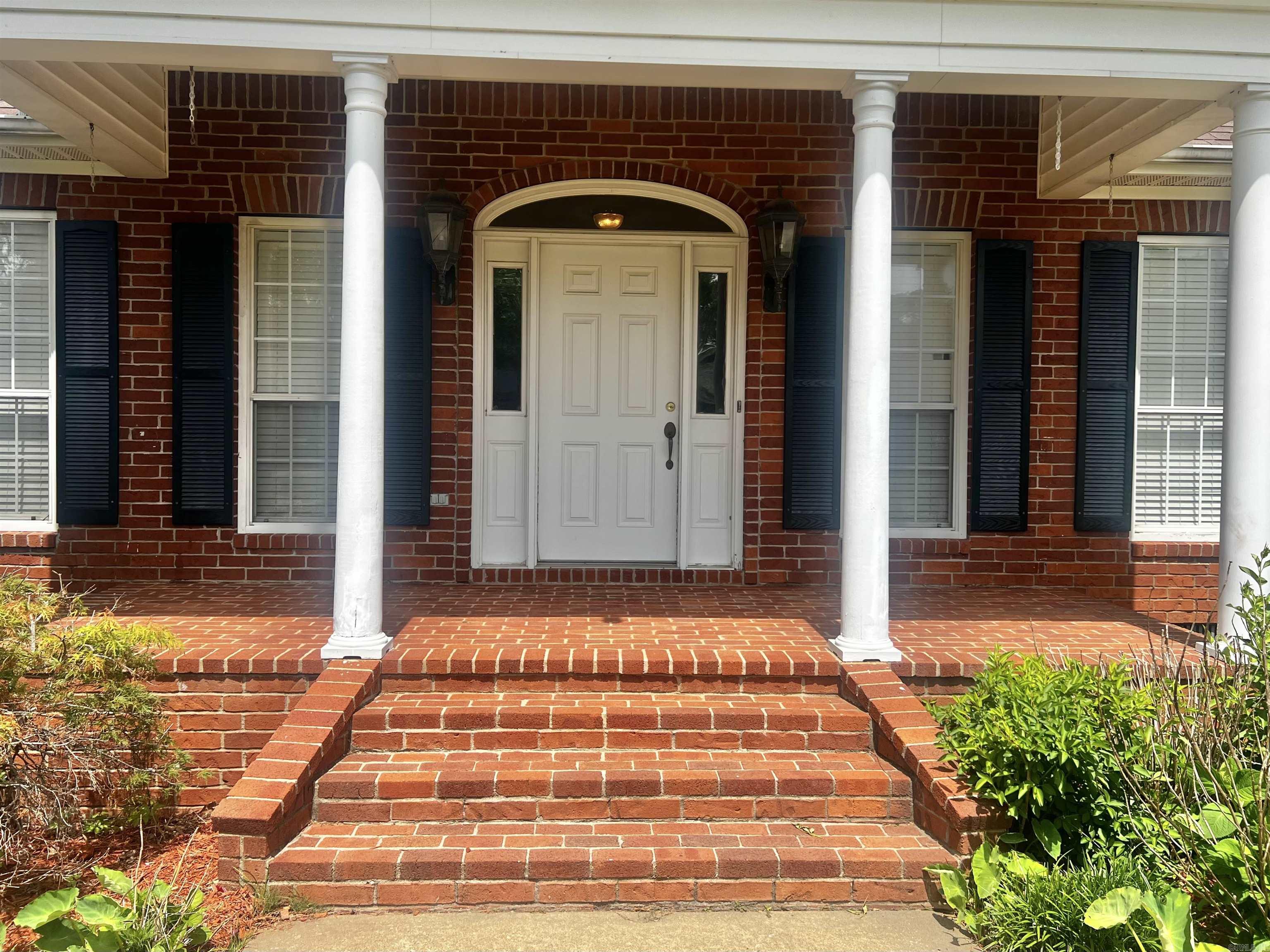 602 River Oaks Boulevard Property Photo 6