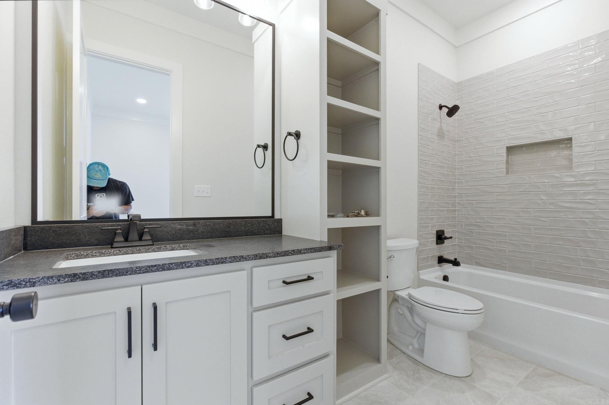 901 Cimarron Cove Property Photo 33