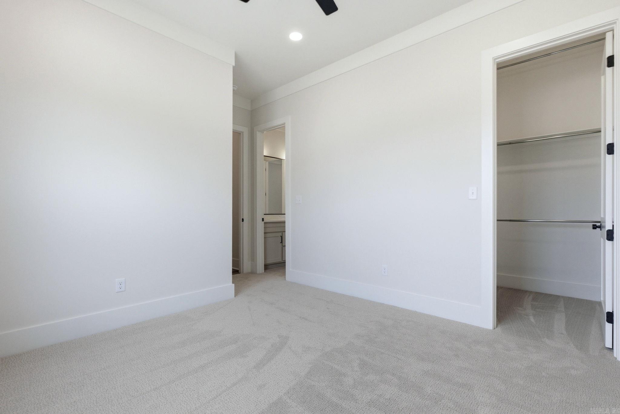 901 Cimarron Cove Property Photo 38