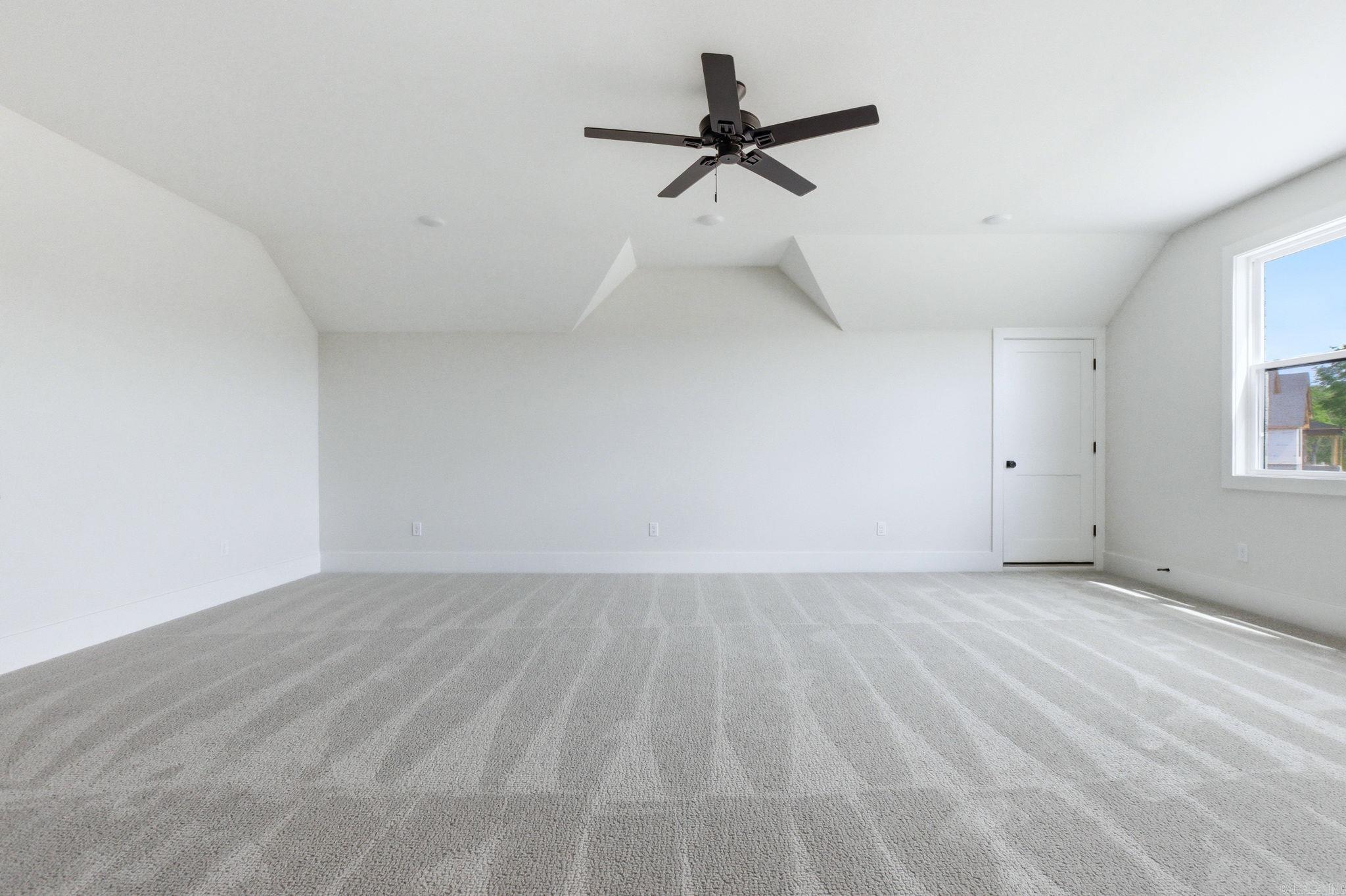 901 Cimarron Cove Property Photo 43