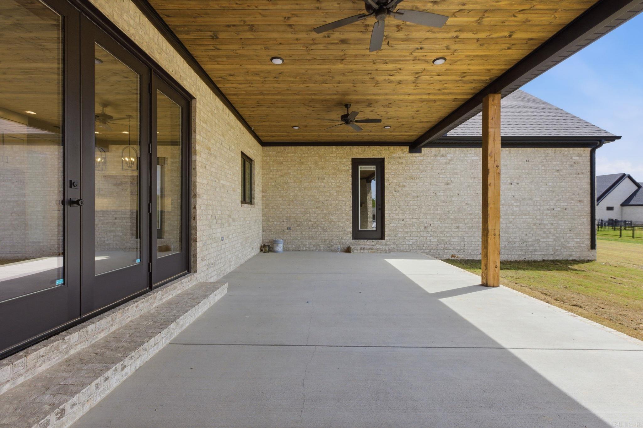 901 Cimarron Cove Property Photo 45