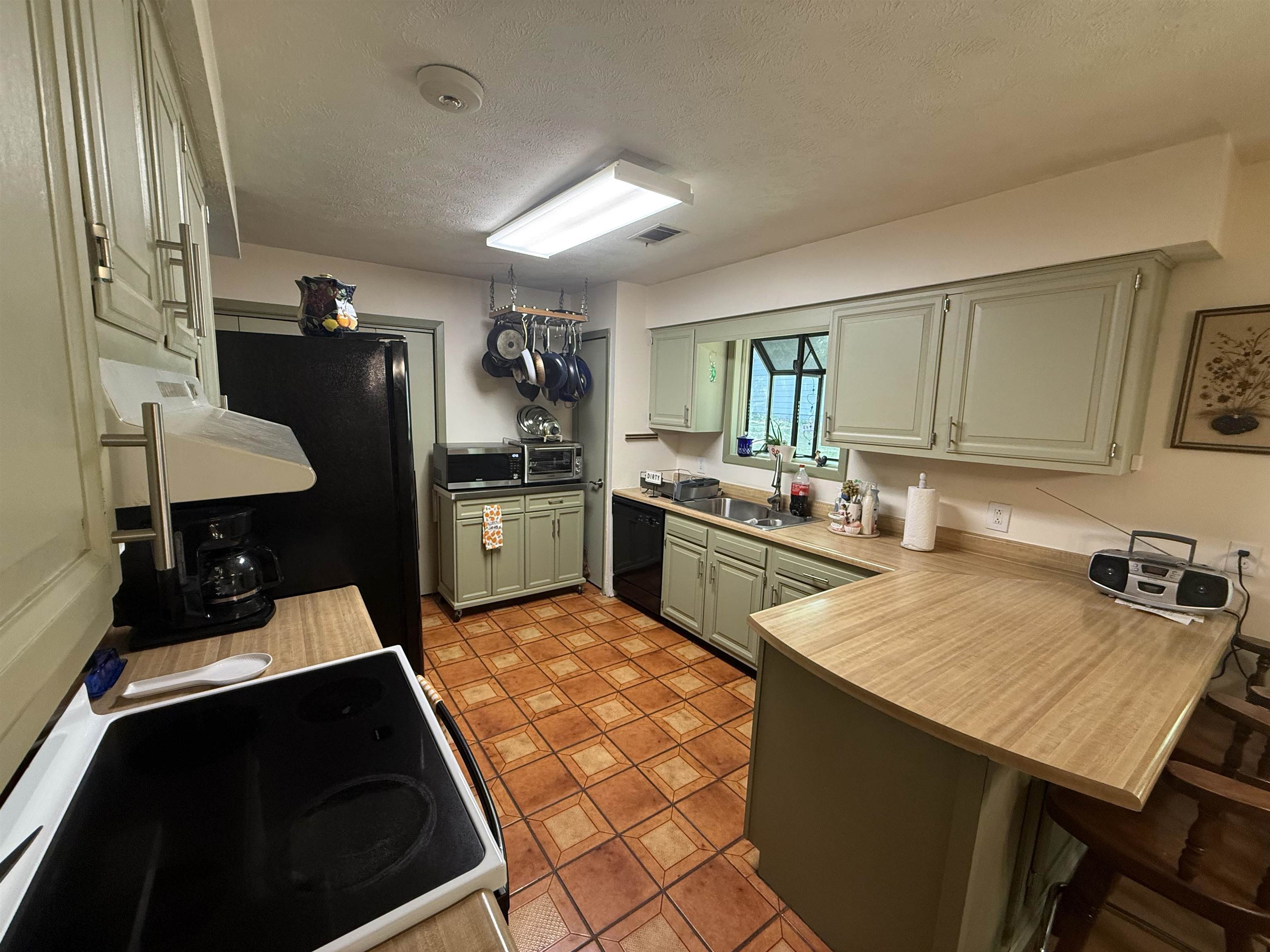 50 Cherokee Drive Property Photo 12