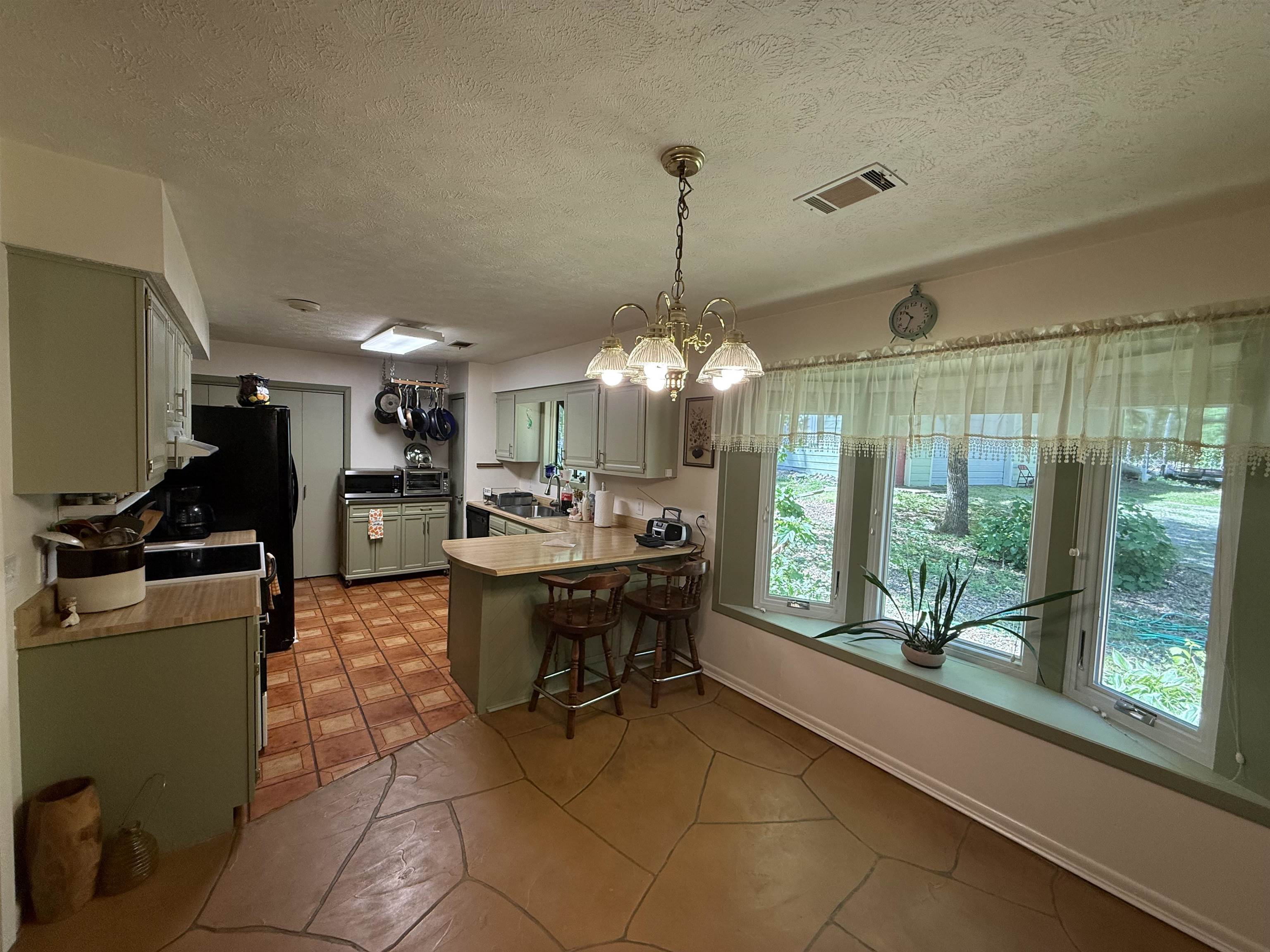 50 Cherokee Drive Property Photo 13