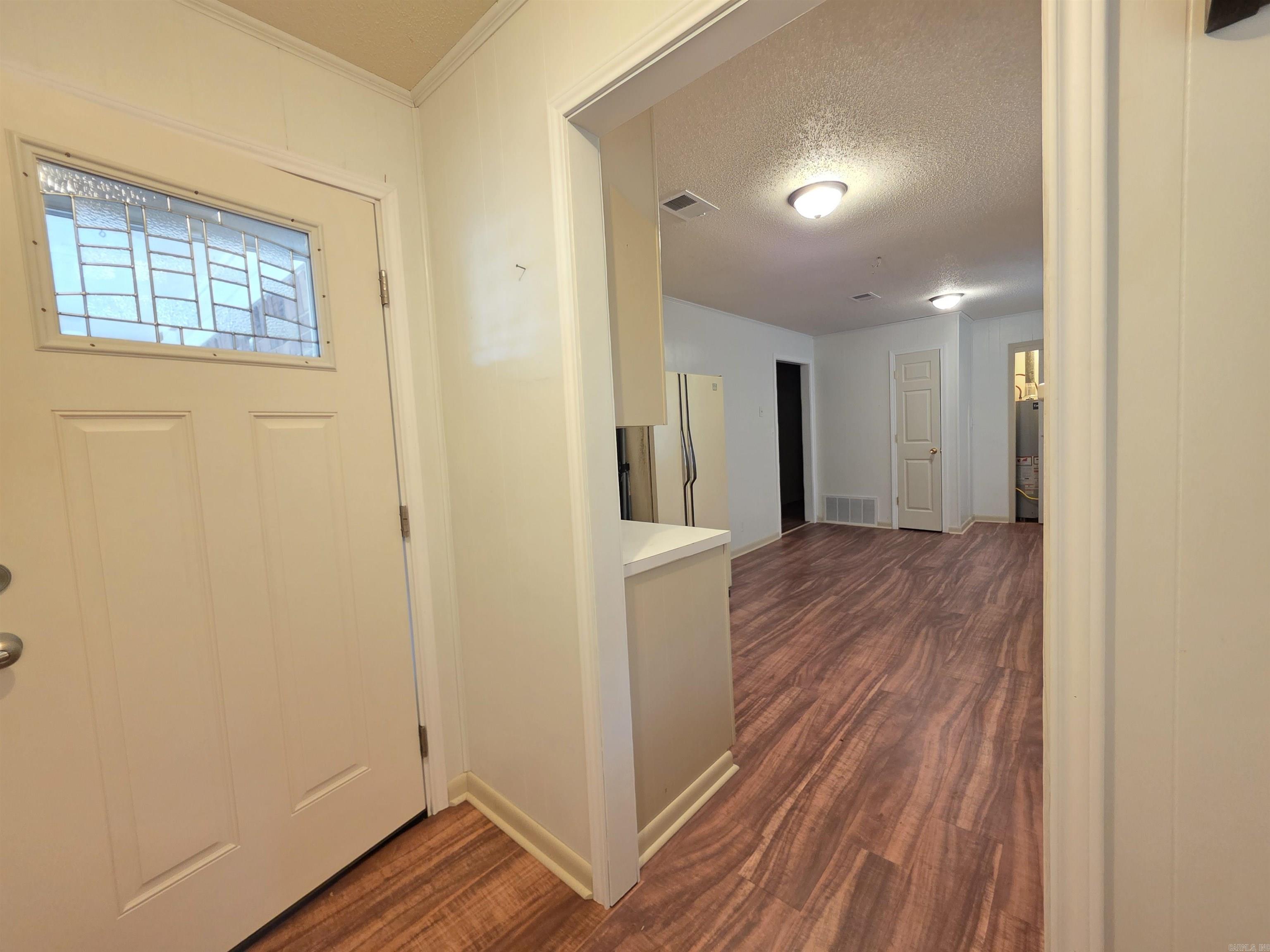 600 Walker Street Property Photo 14