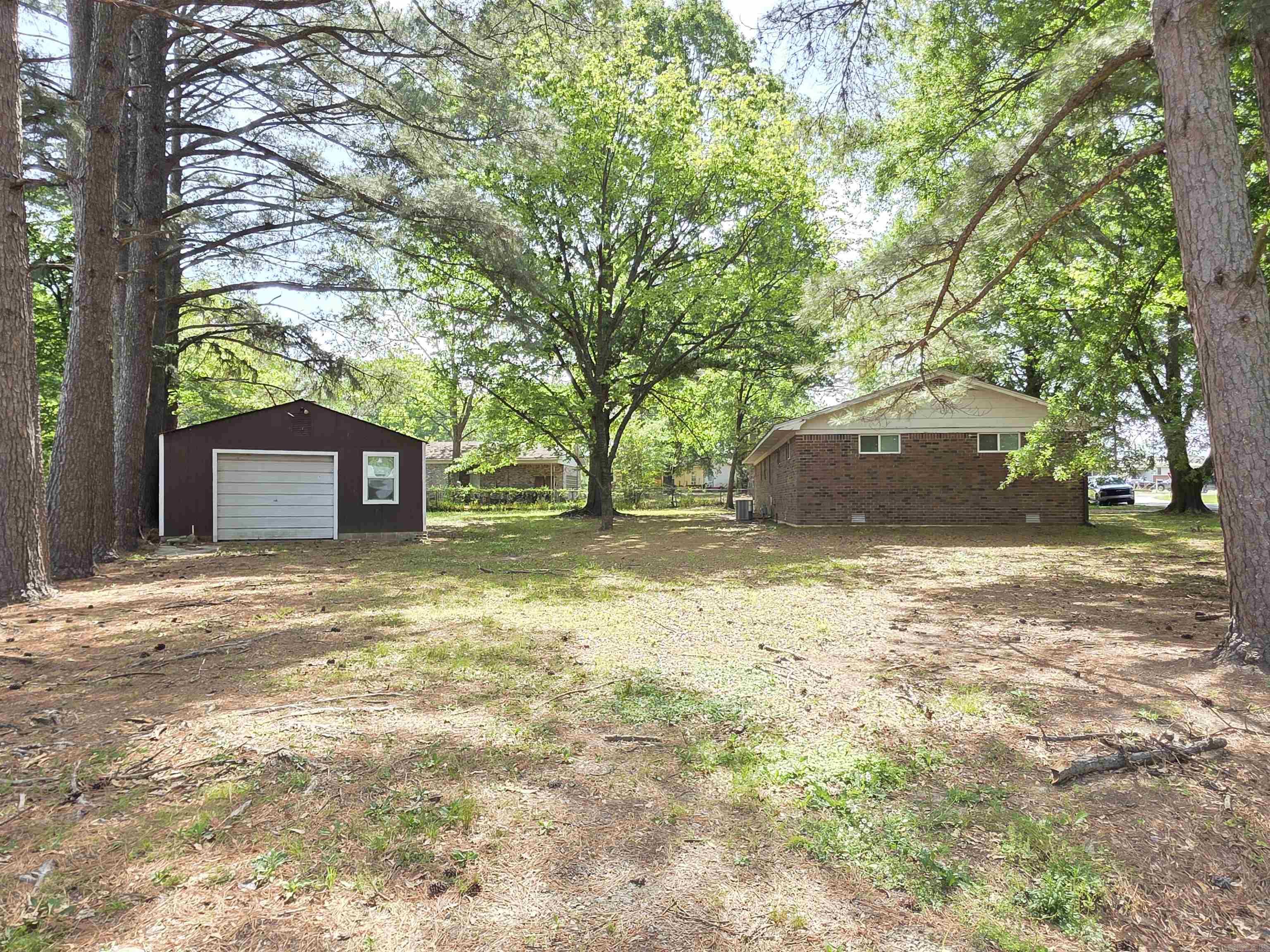 600 Walker Street Property Photo 38