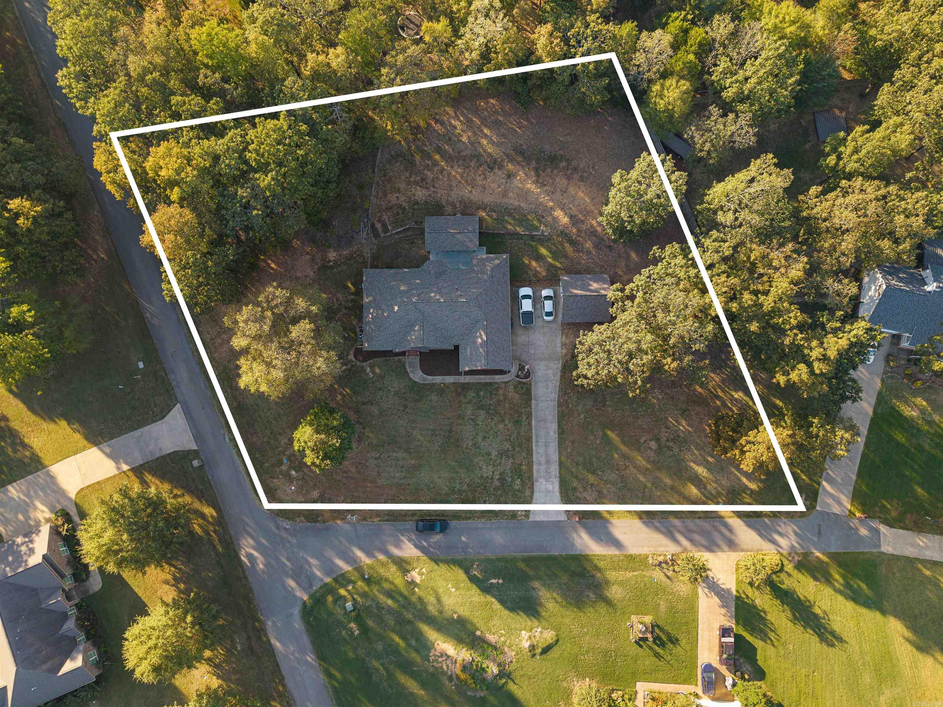 101 West Lake Cove Property Photo 3