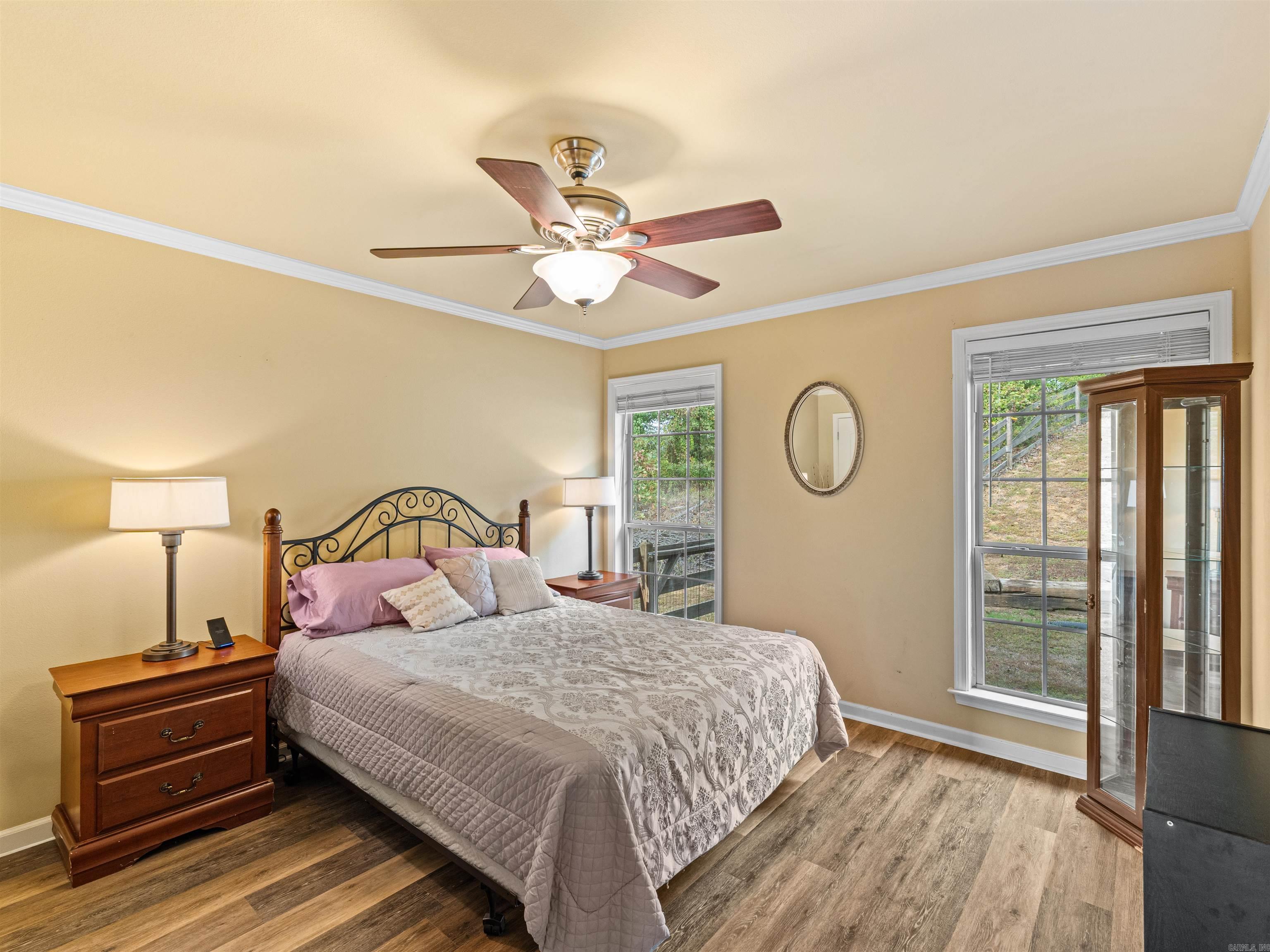 101 West Lake Cove Property Photo 30