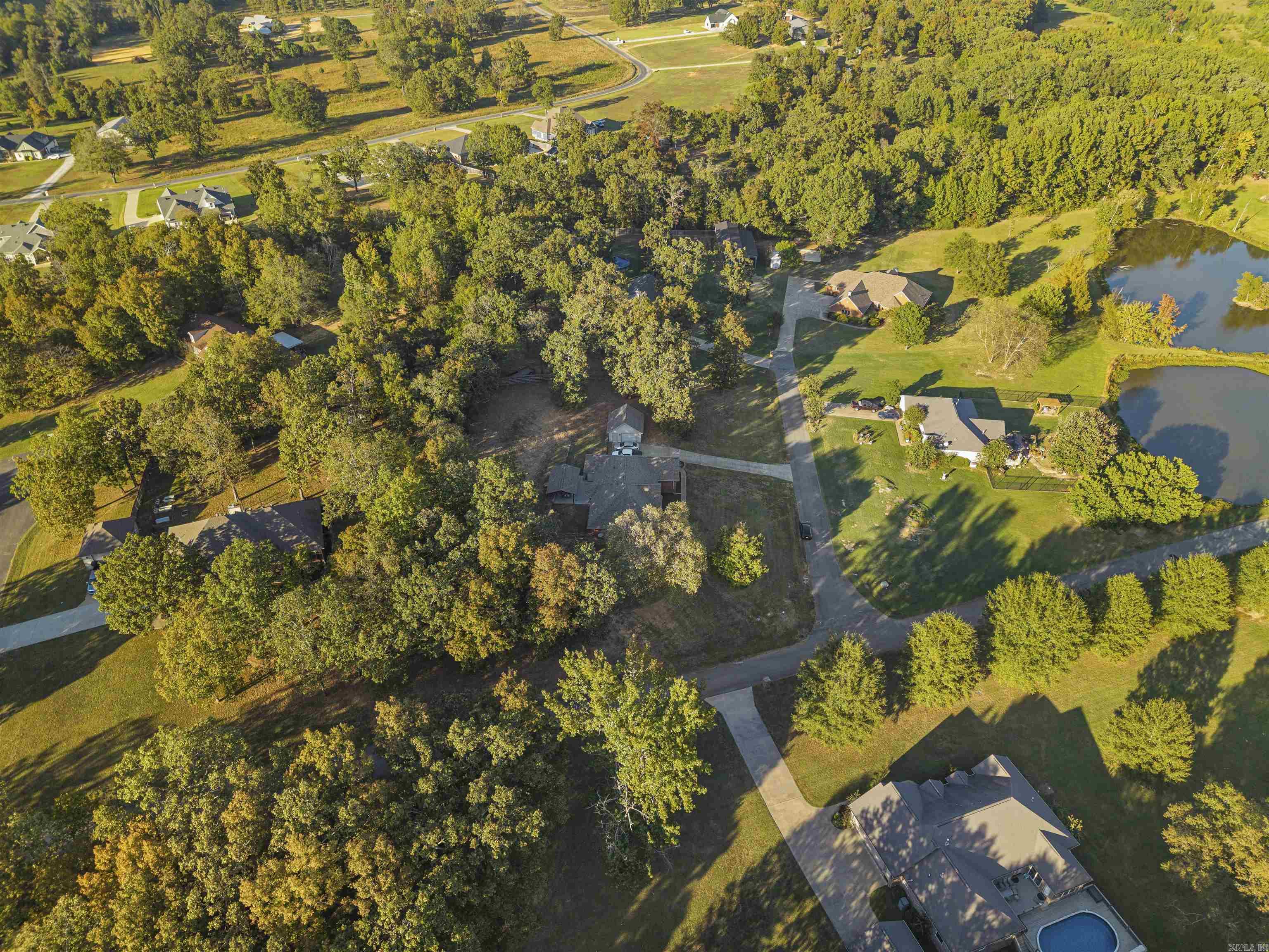 101 West Lake Cove Property Photo 38