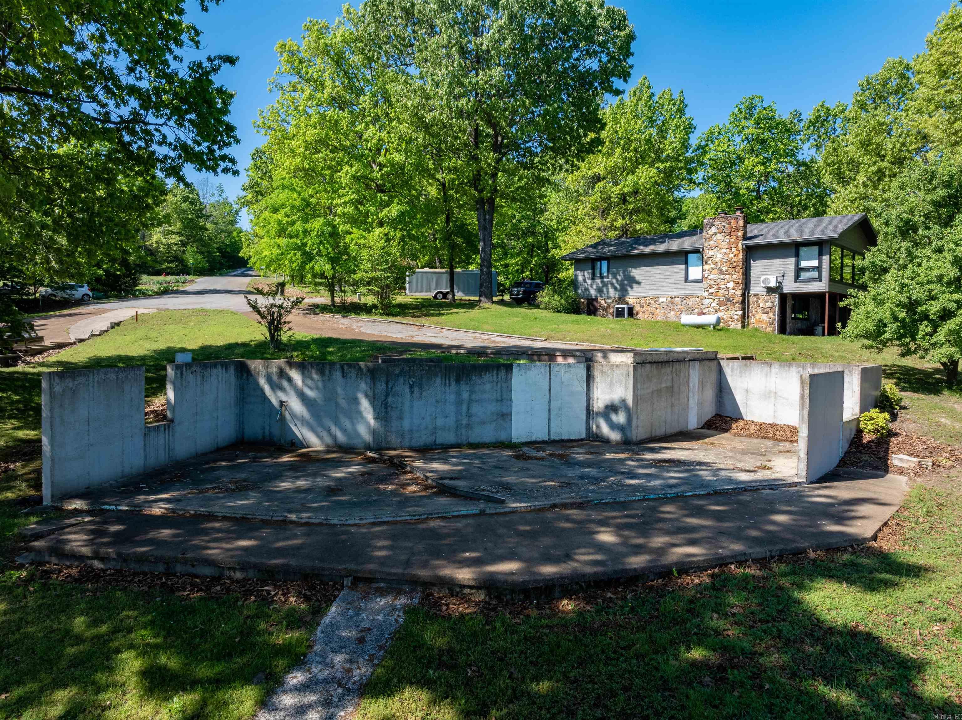 1801 Iris Cir Property Photo 10