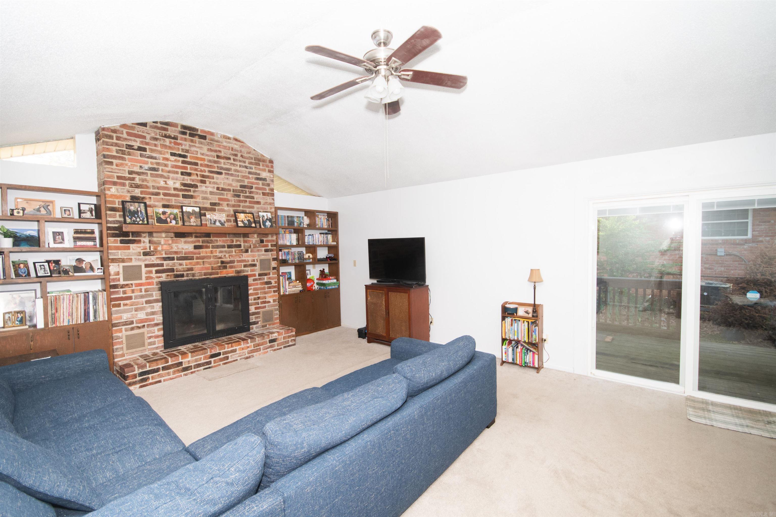 3 La Vista Drive Property Photo 6