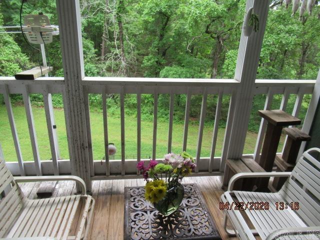 3015 Summer Hill Place Property Photo 3