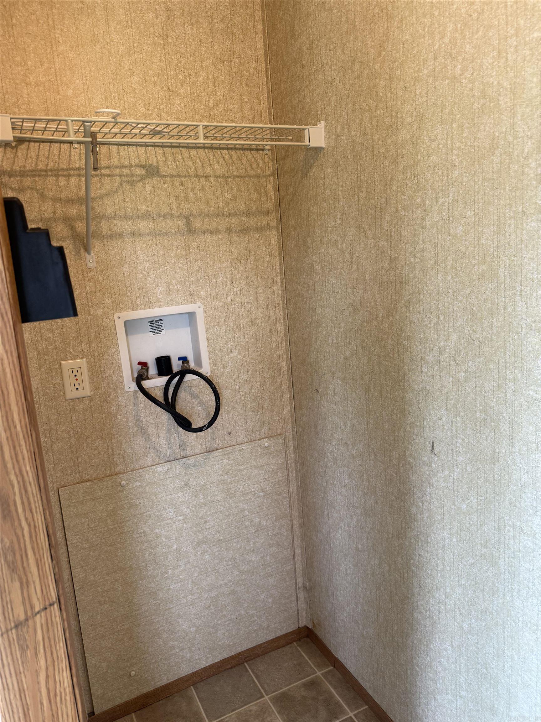 560 Firehouse Road Property Photo 11