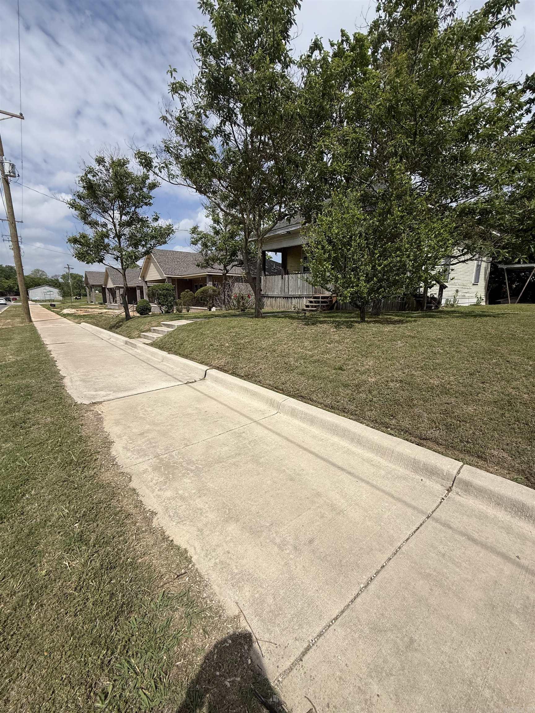 1216 Aggie Road Property Photo 2