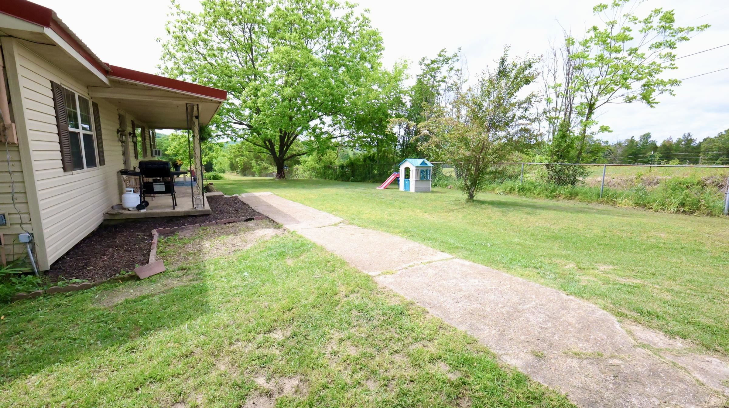 337 Cooper Hollow Road Property Photo 3