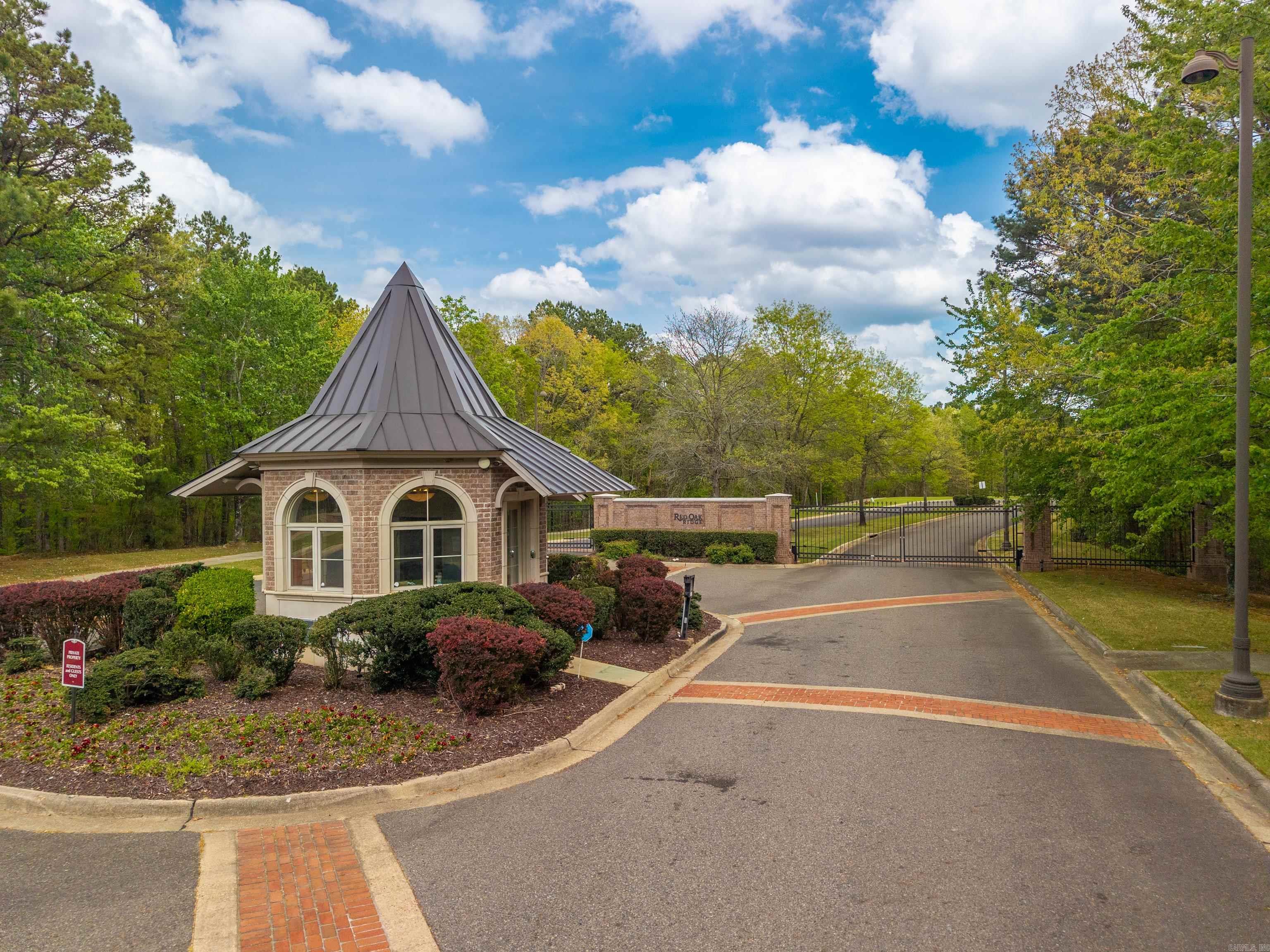 126 Gardens Gate Circle Property Photo 5