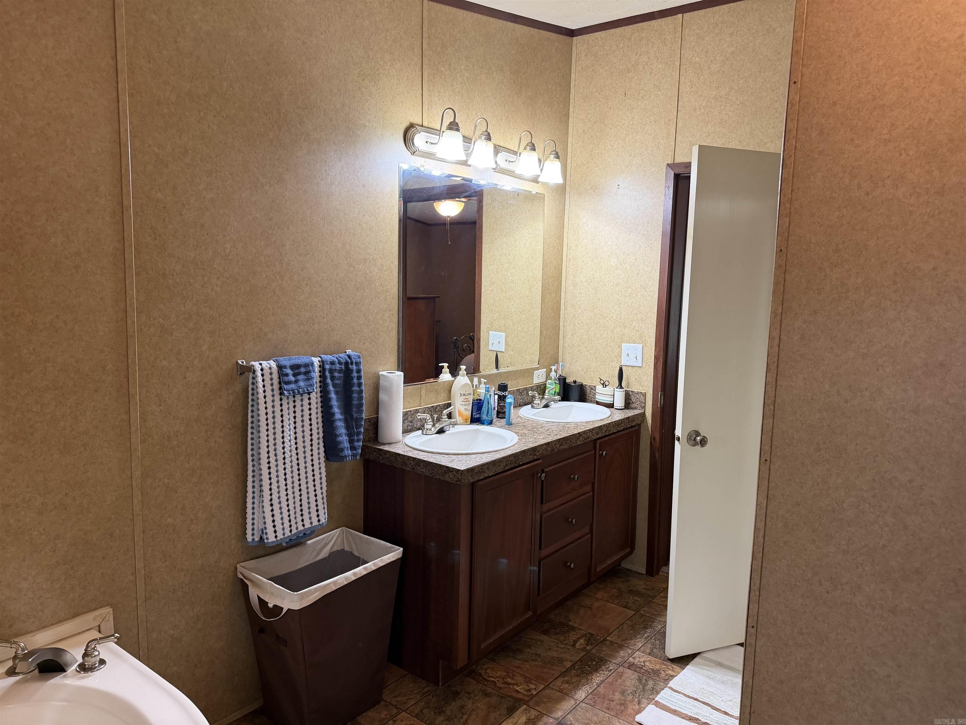300 E Willis Property Photo 29