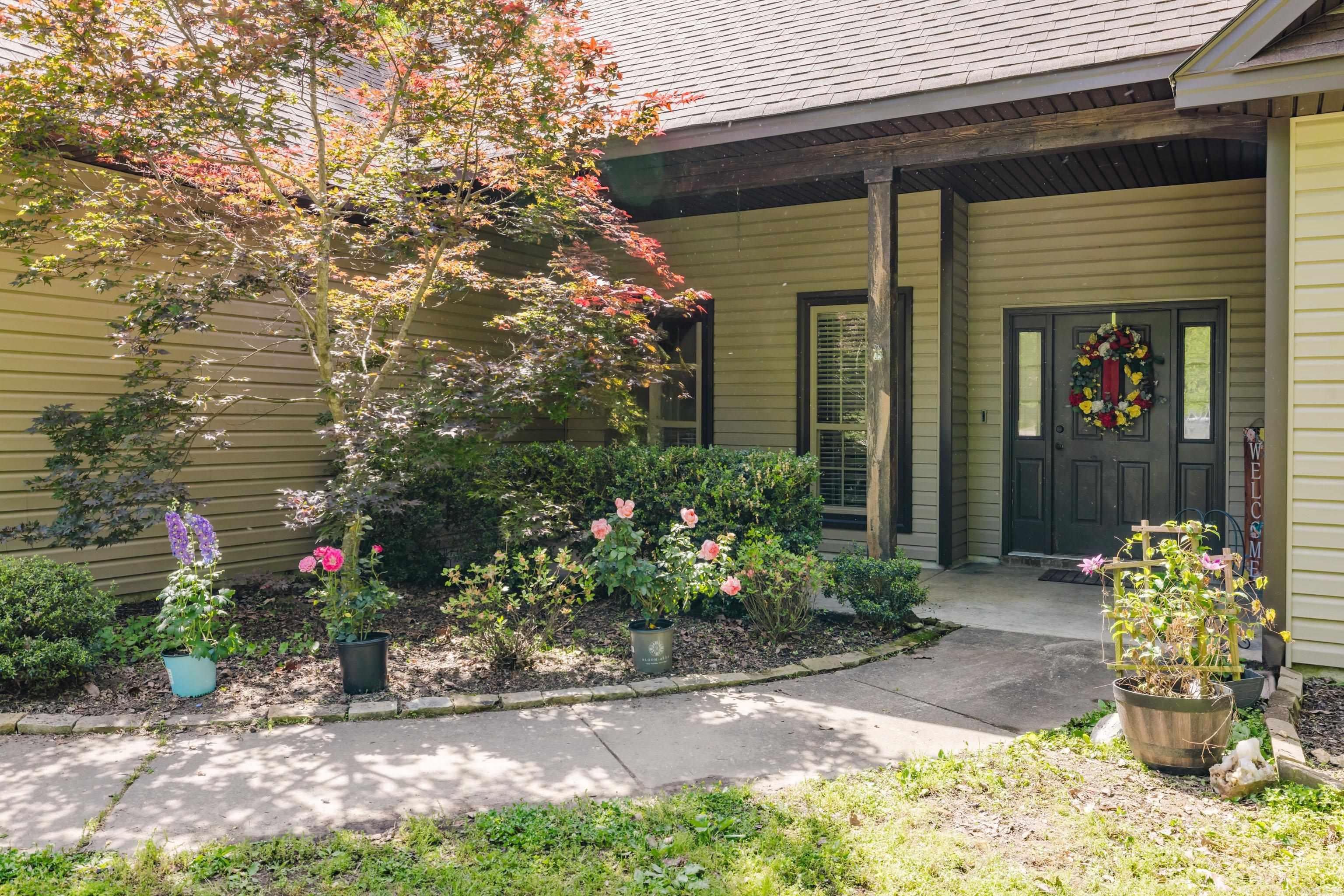 10676 Hinds Rd Property Photo 5