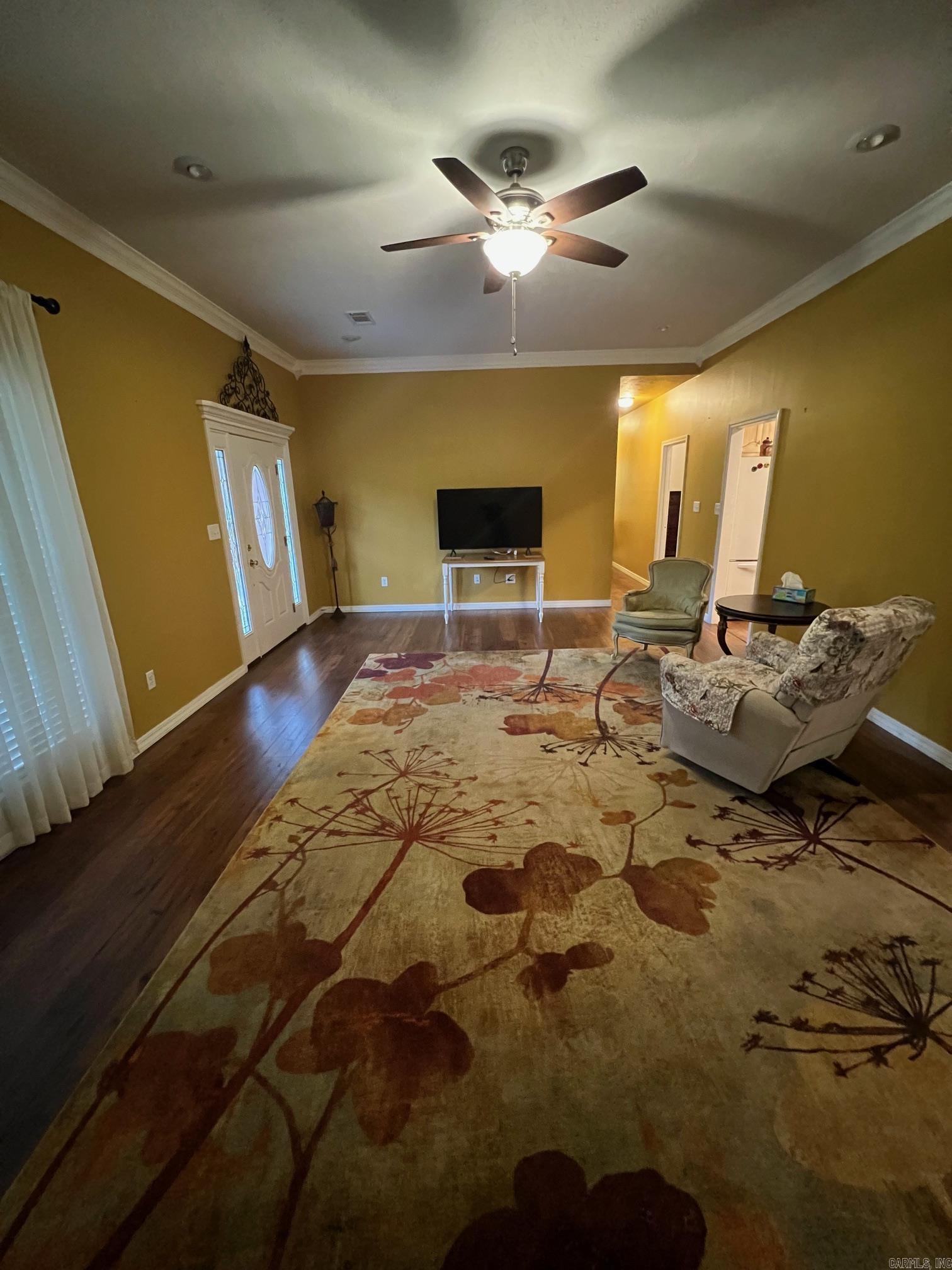 1707 Holloway Property Photo 5