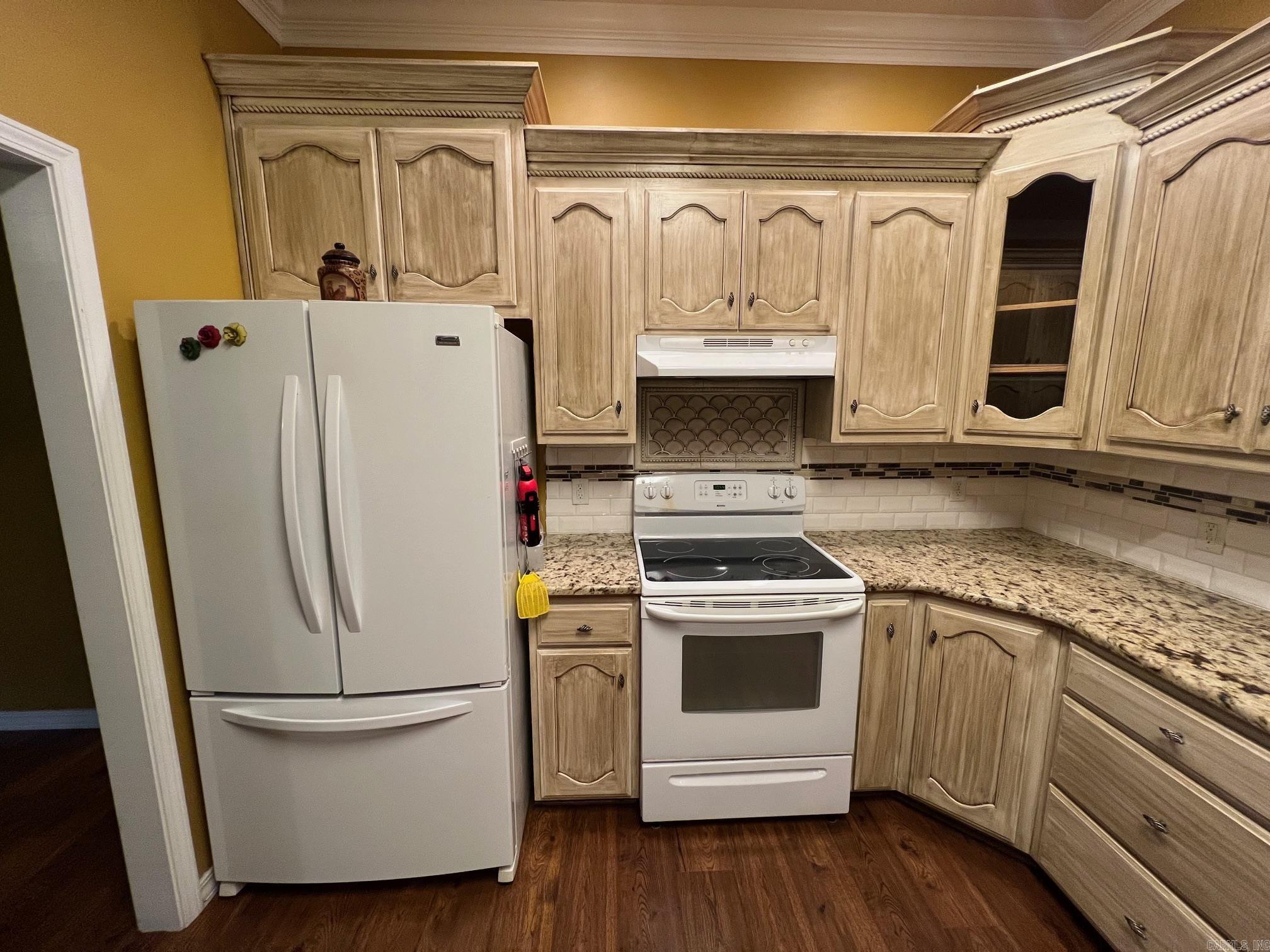 1707 Holloway Property Photo 9