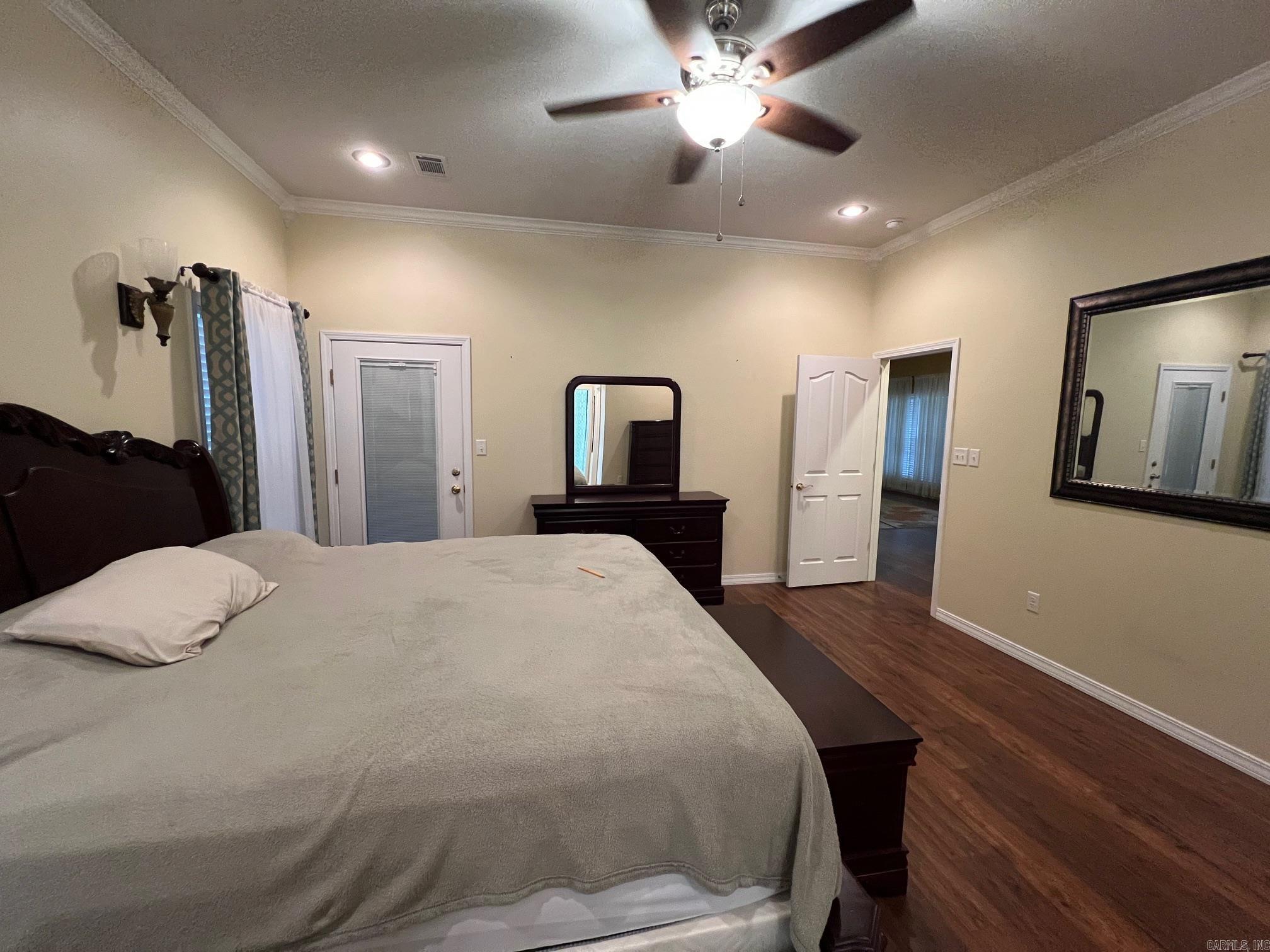 1707 Holloway Property Photo 18