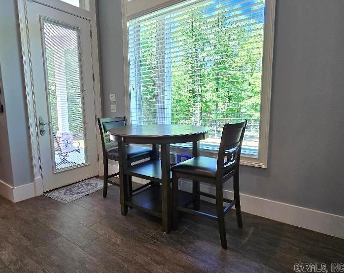 975 Wagon Wheel Road Property Photo 13