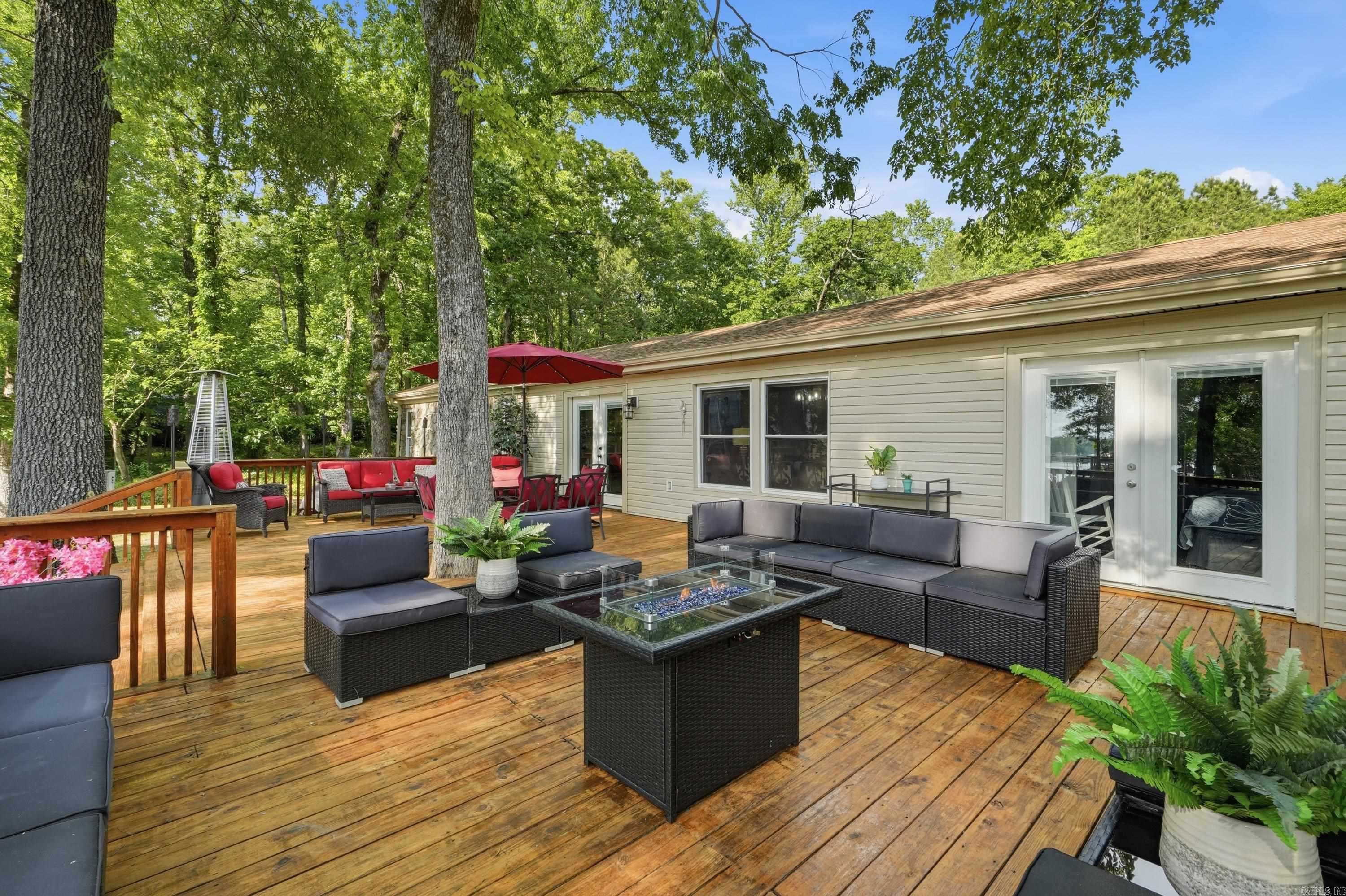 107 Bayshore Cove Property Photo 1