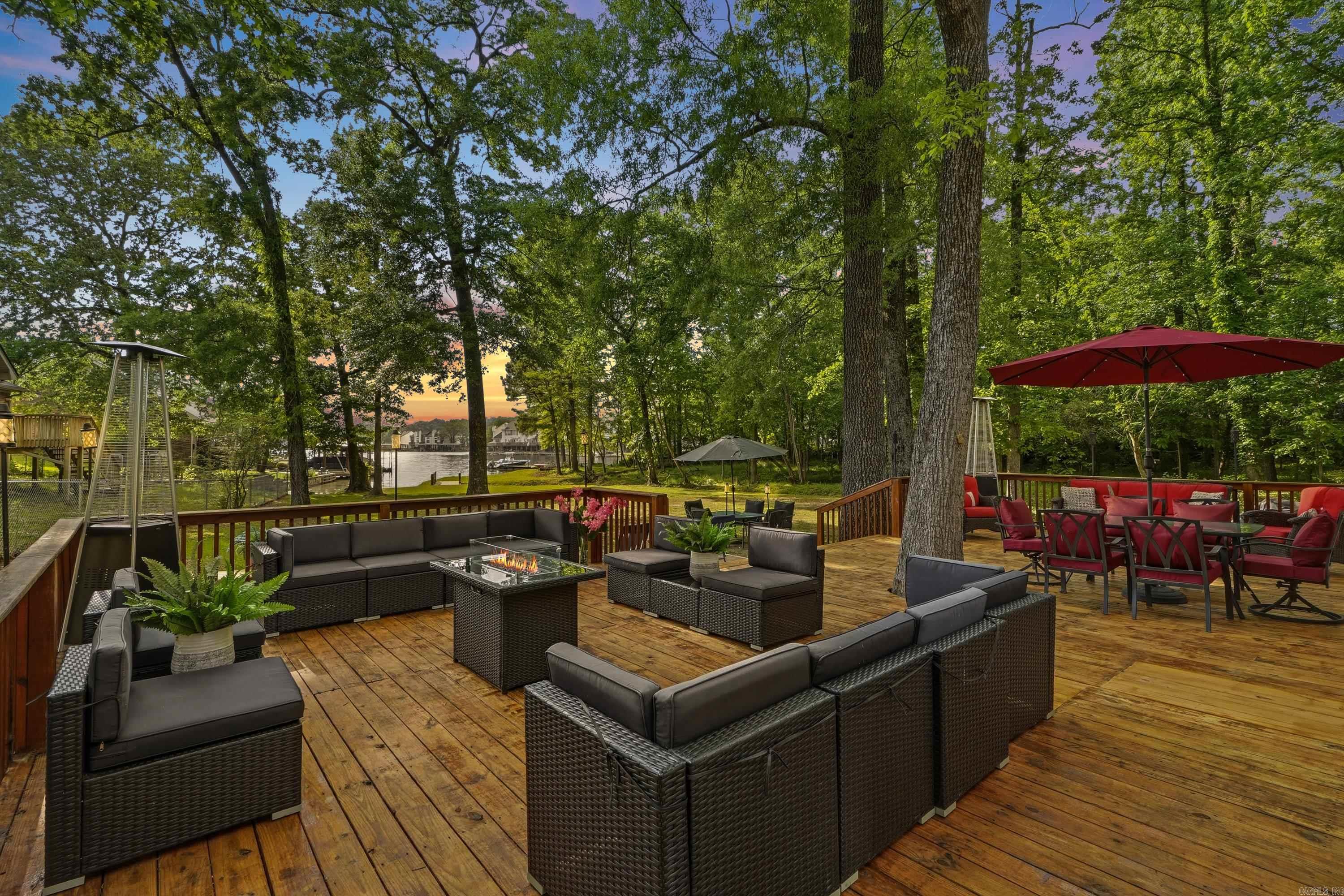 107 Bayshore Cove Property Photo 3