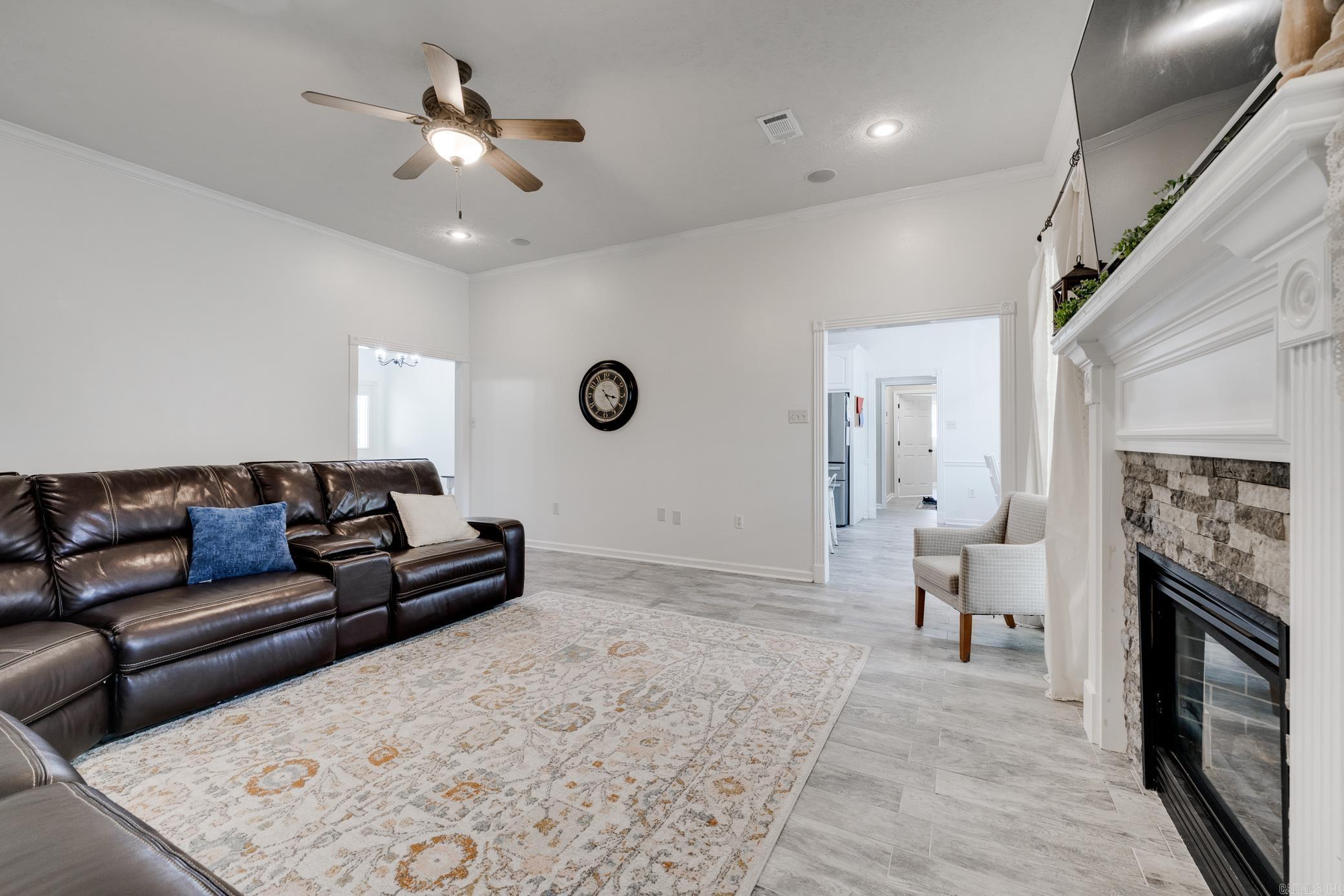 39 Linda Circle Property Photo 10