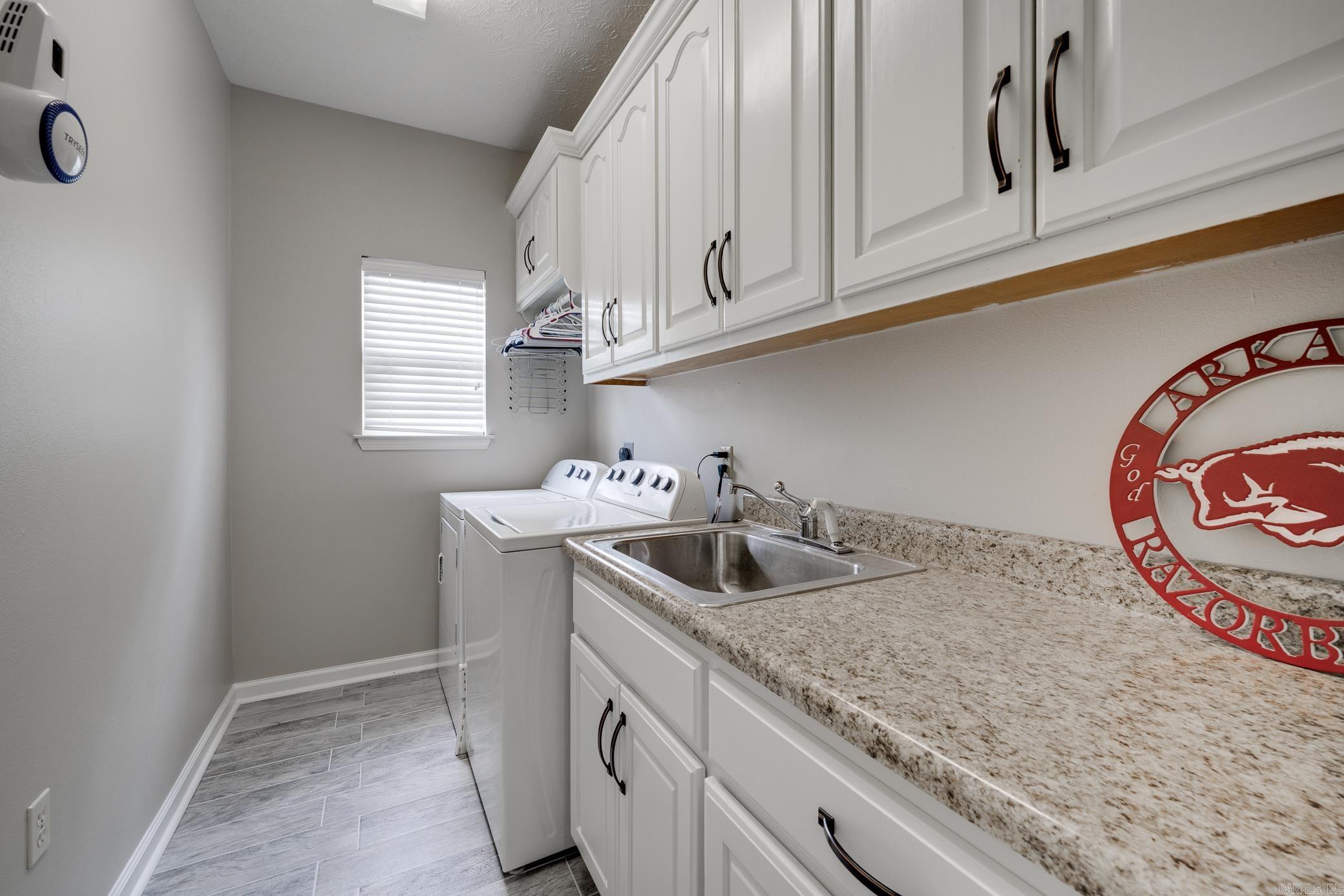 39 Linda Circle Property Photo 27