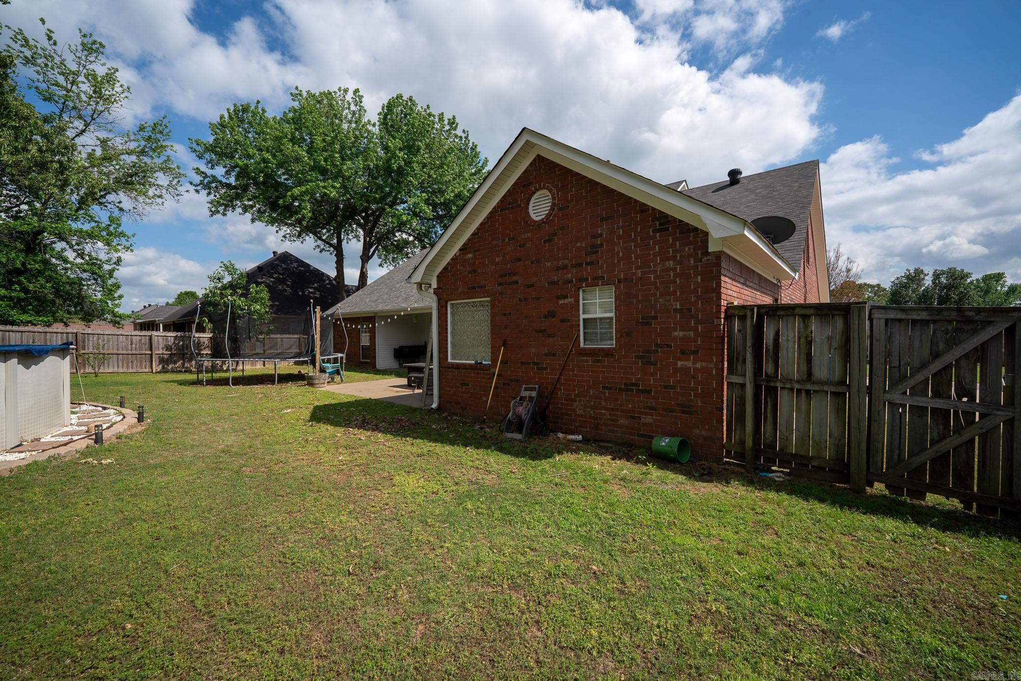 39 Linda Circle Property Photo 41