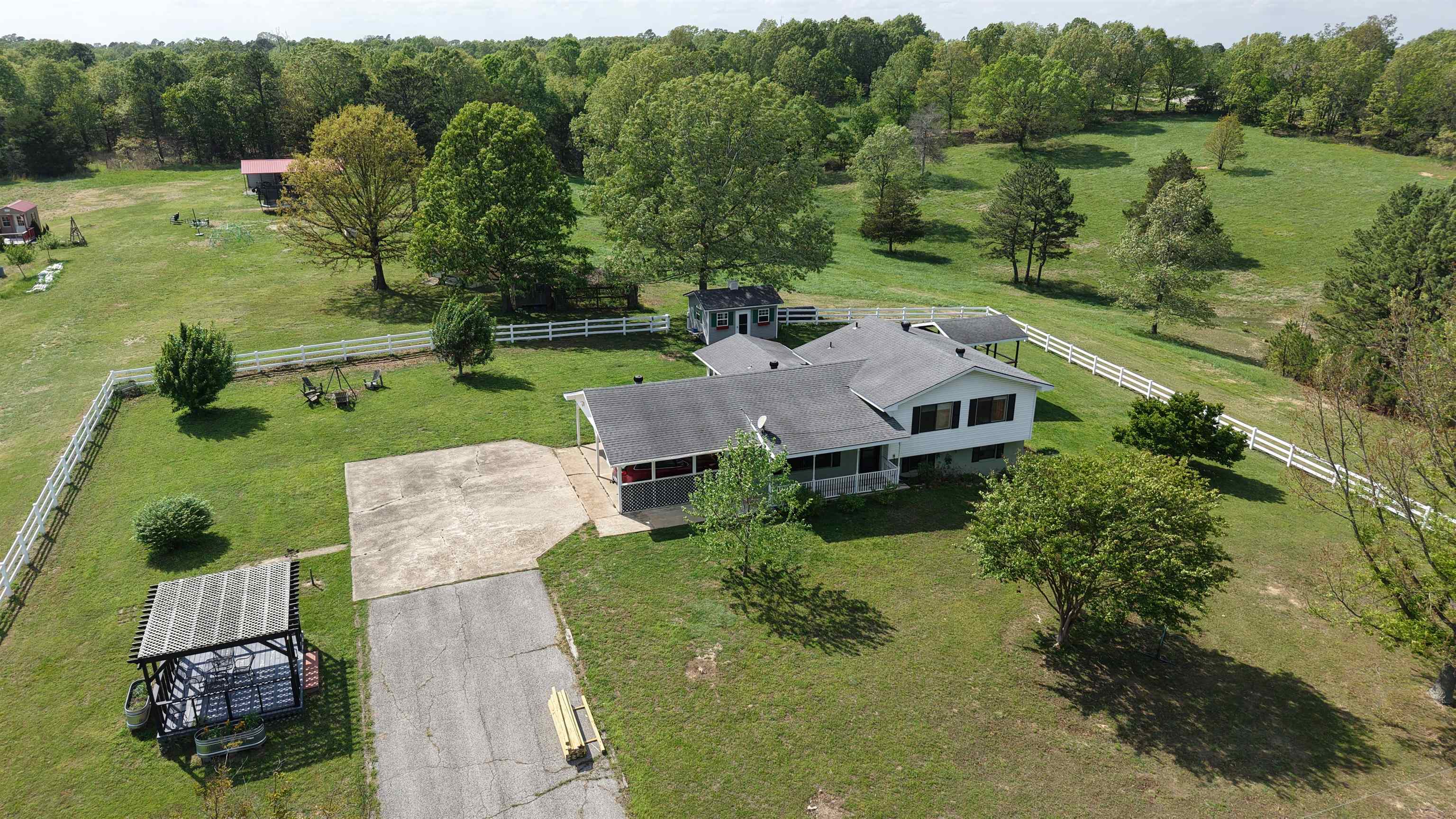 378 Yancey Road Property Photo 22