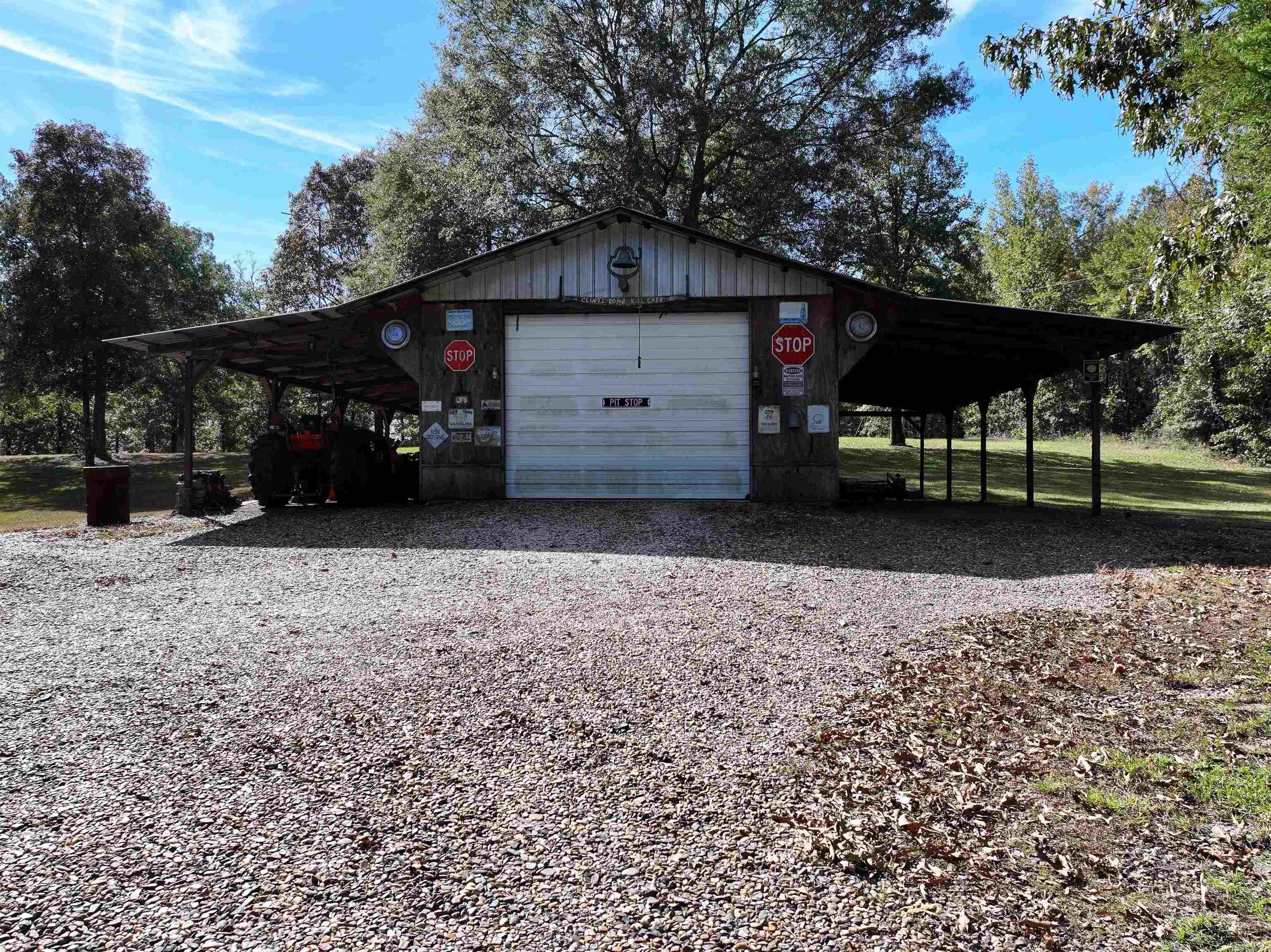 125 Clinton Loop Property Photo 28