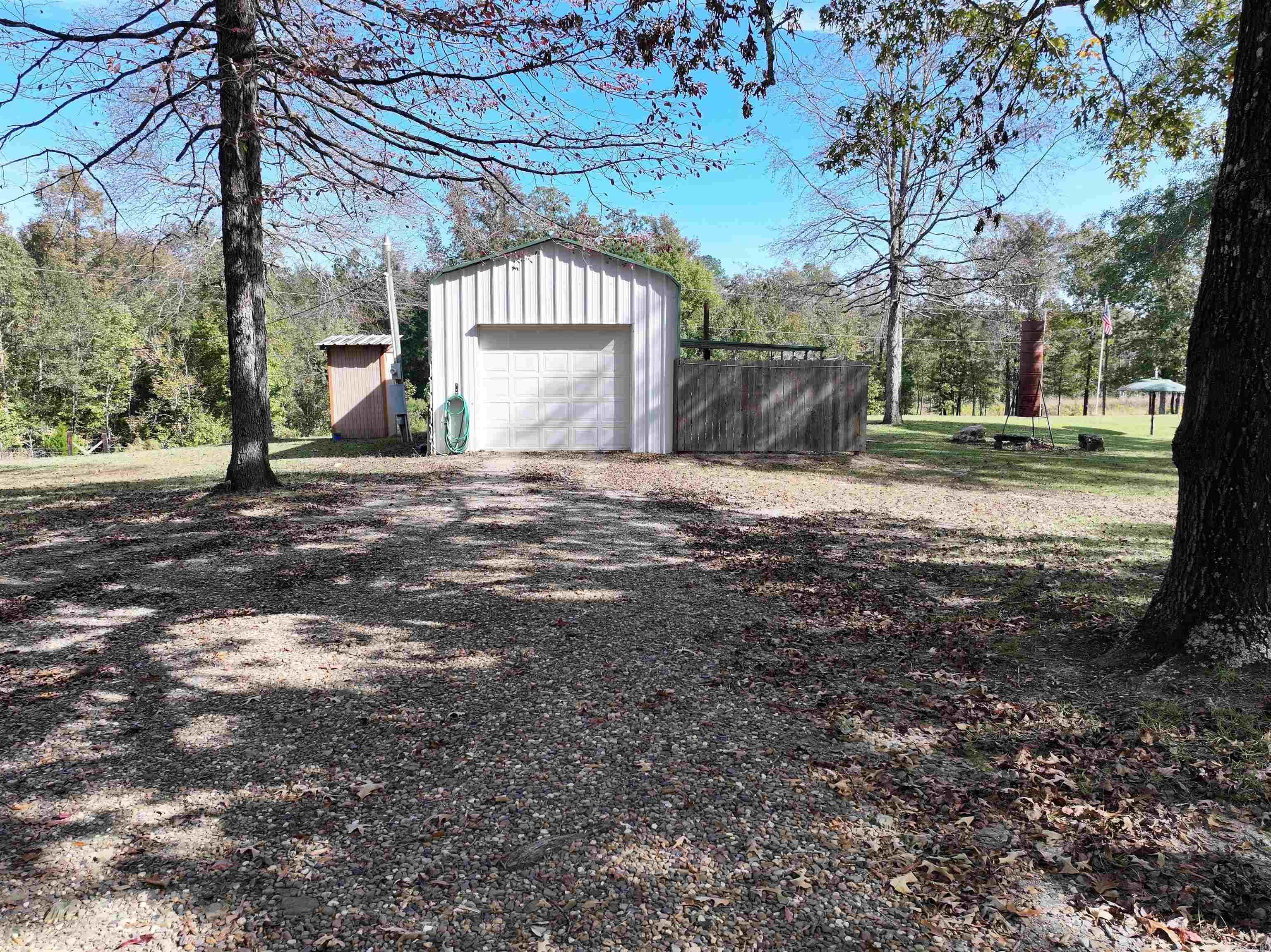 125 Clinton Loop Property Photo 31