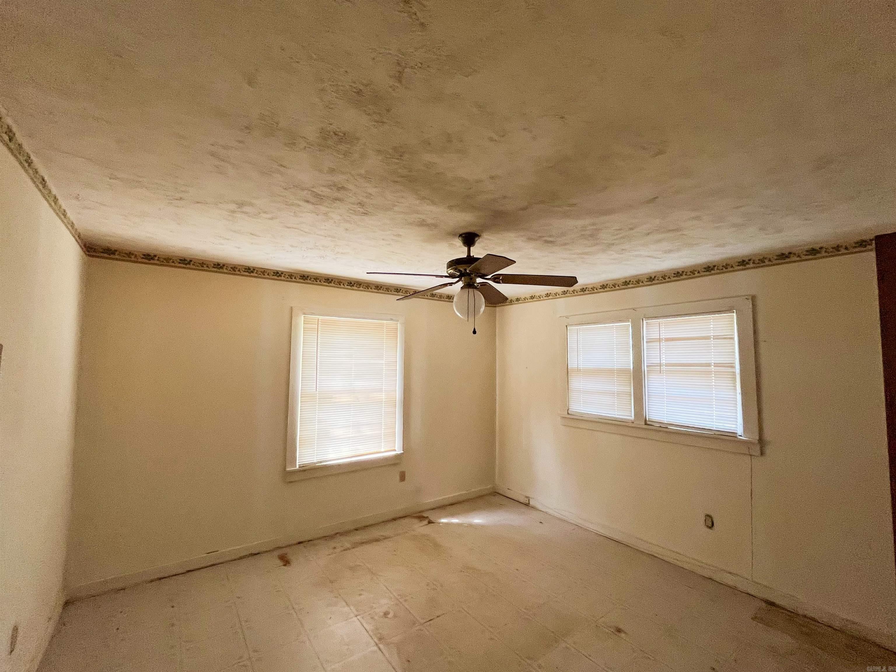 1610 Jones Dr Property Photo 4