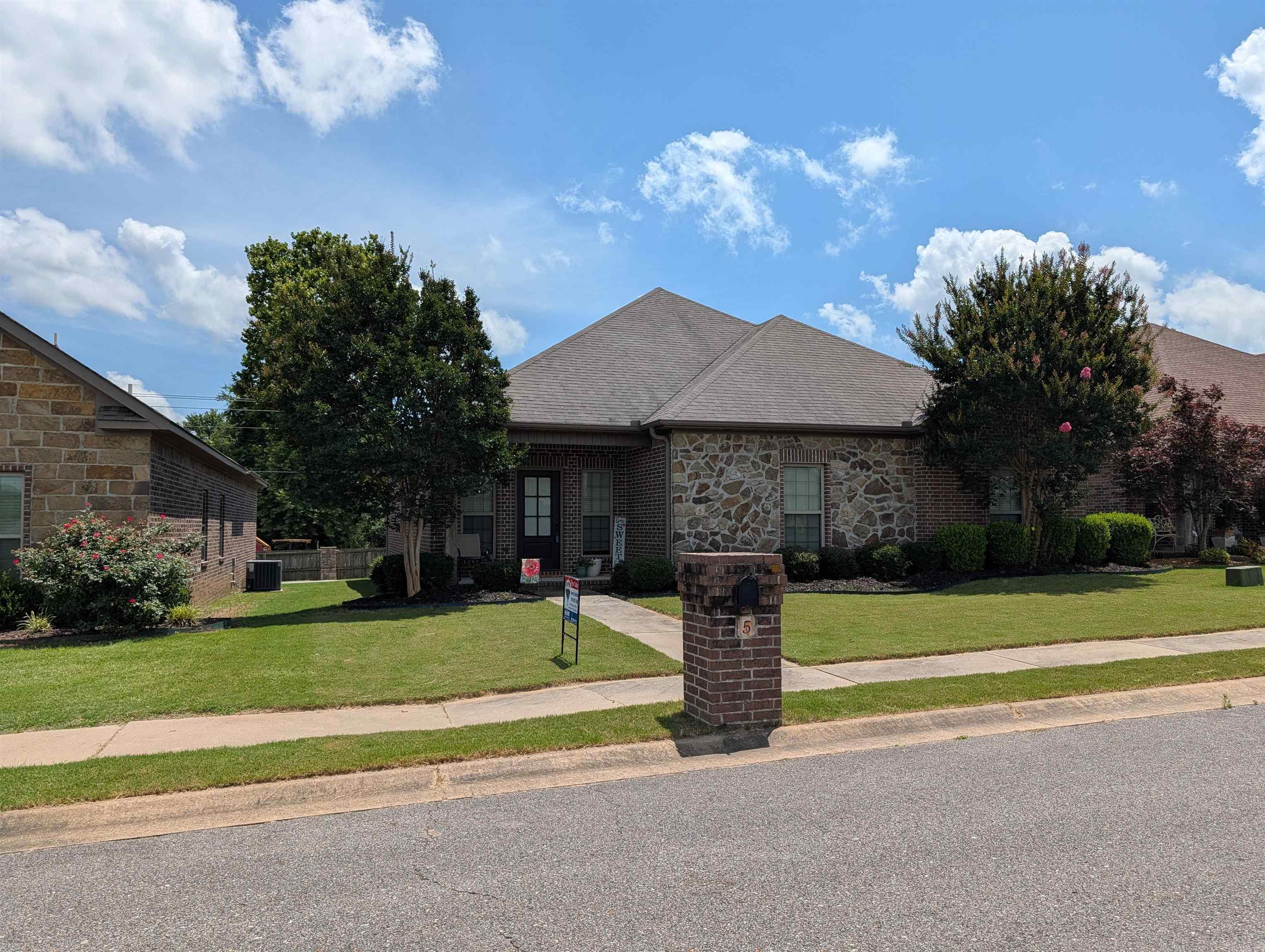 5 Southpointe Property Photo 3