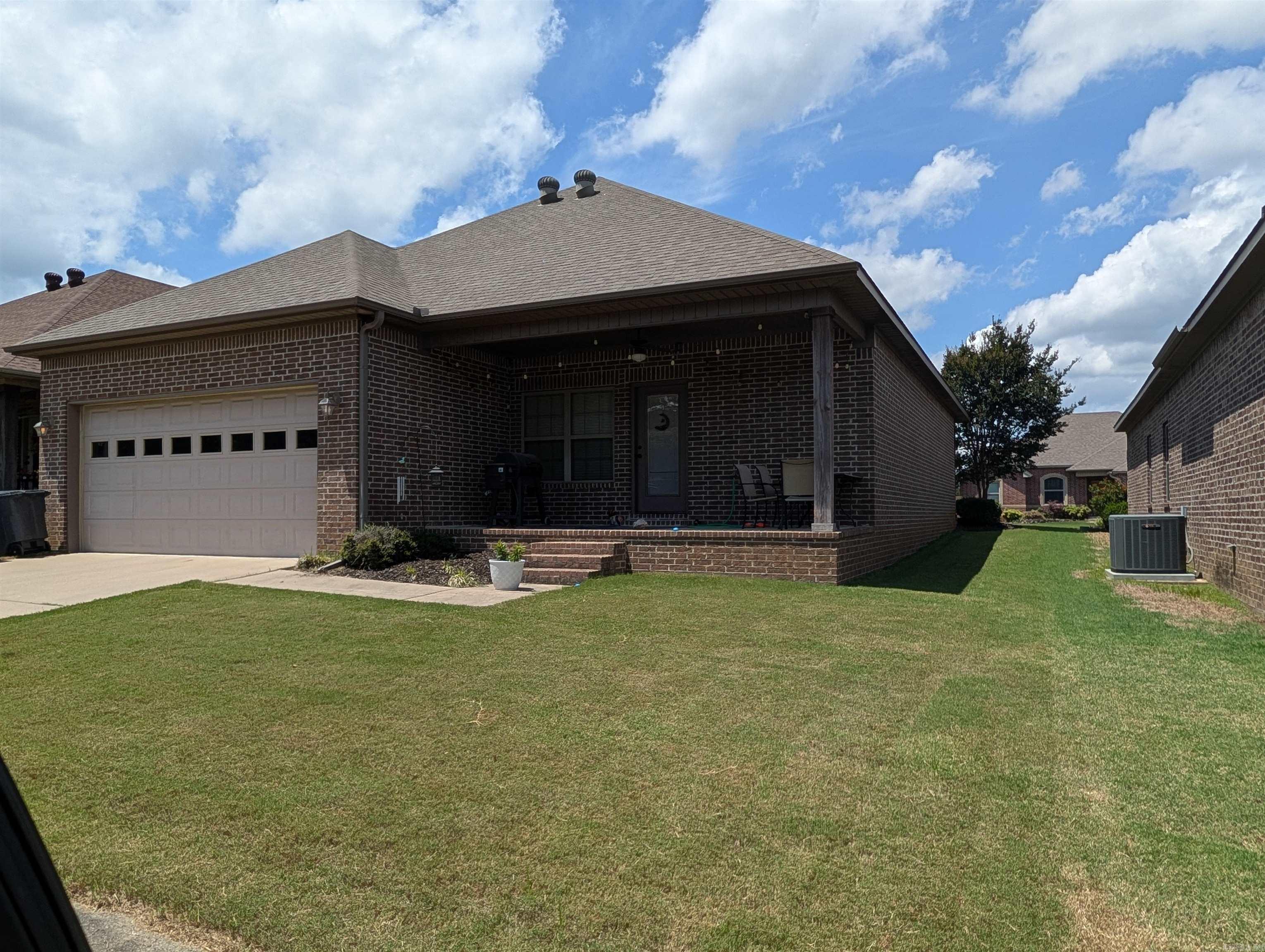 5 Southpointe Property Photo 8