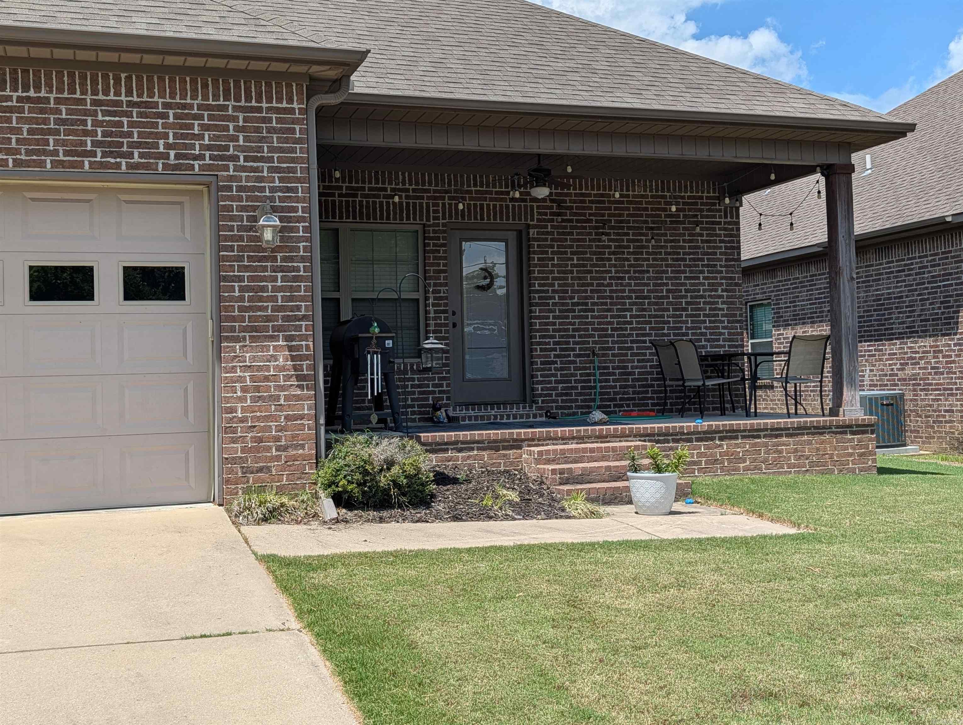 5 Southpointe Property Photo 9