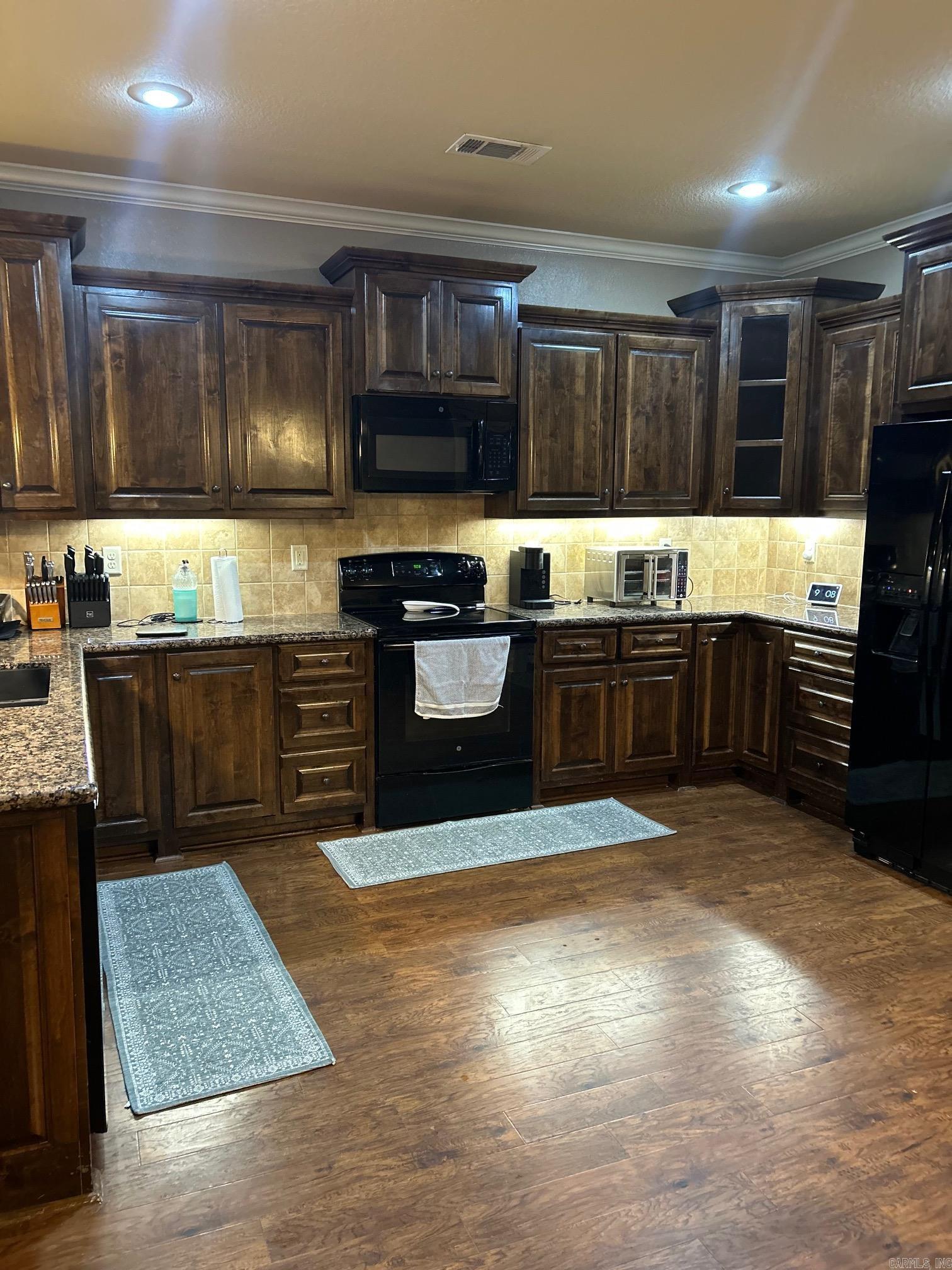 5 Southpointe Property Photo 19