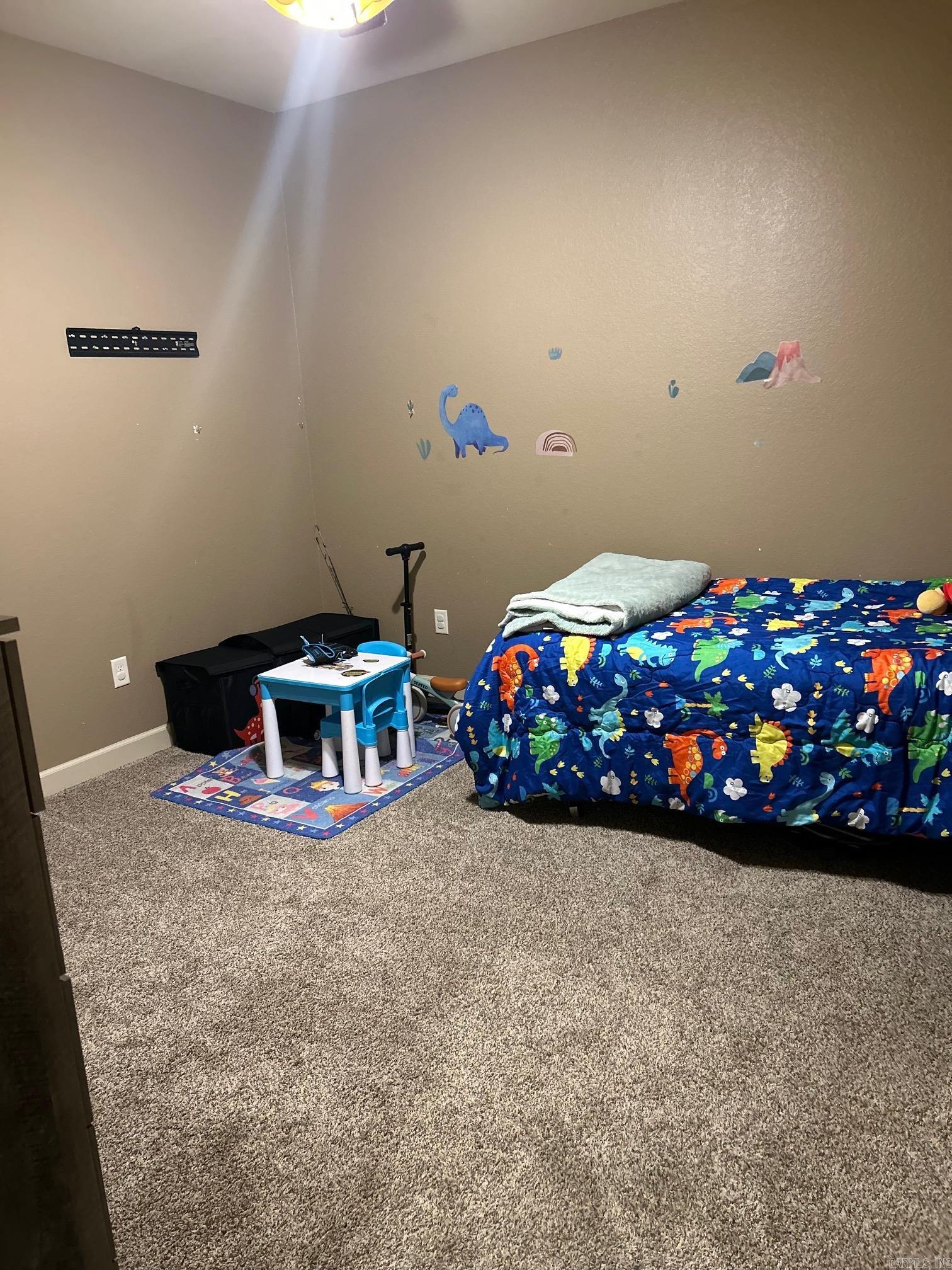 5 Southpointe Property Photo 30