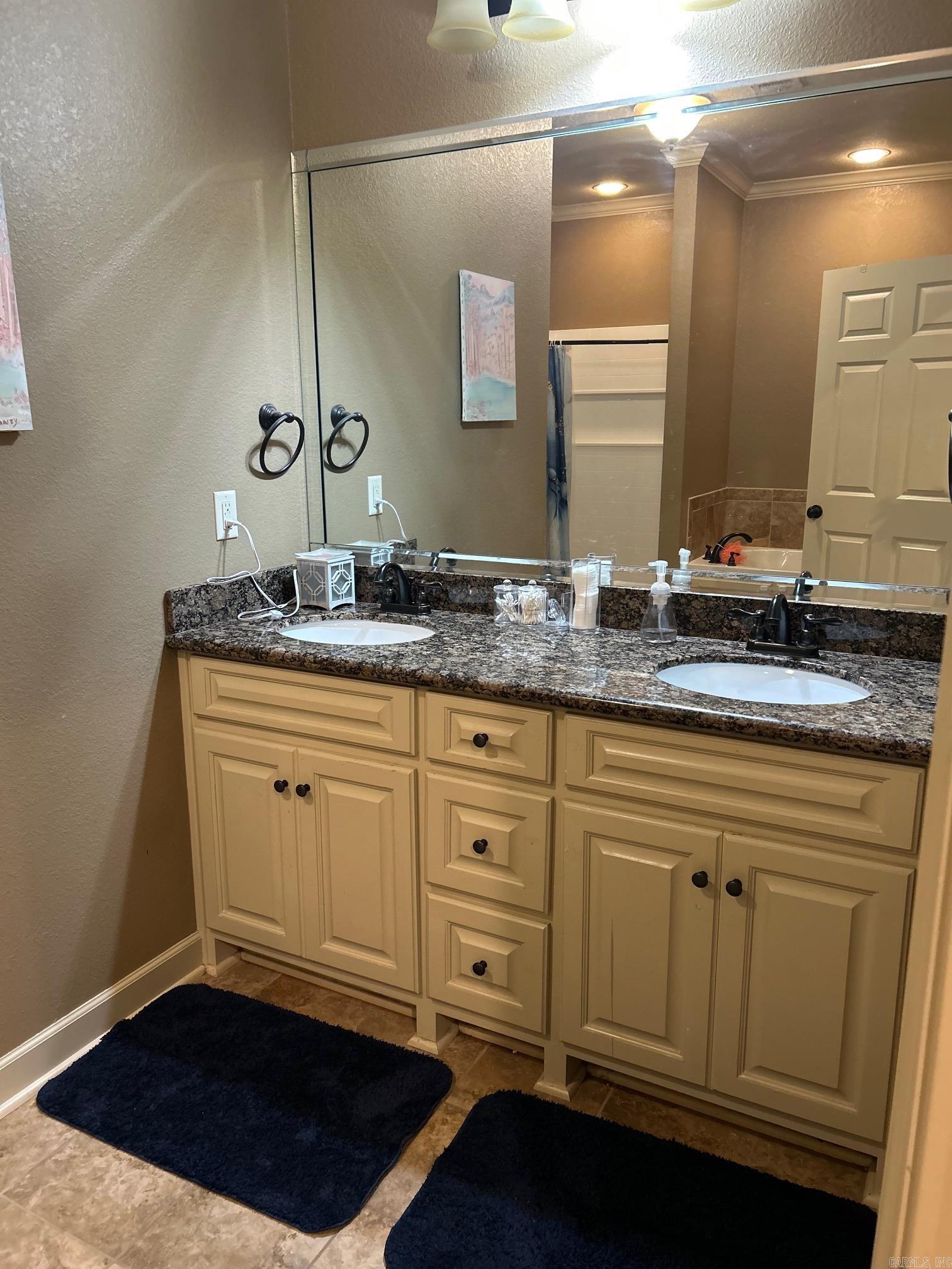 5 Southpointe Property Photo 38