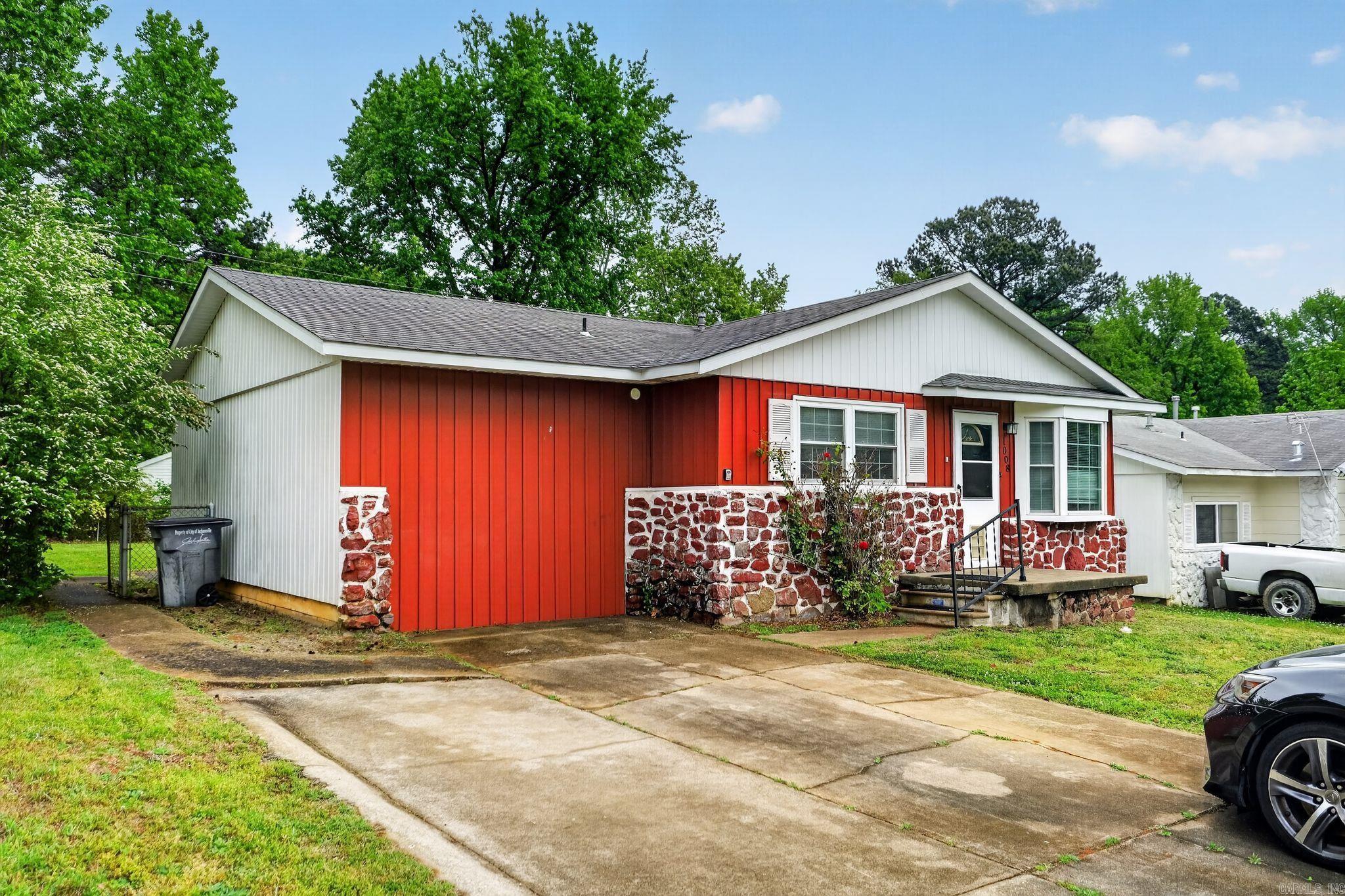 1008 Ferrell Drive Property Photo 3