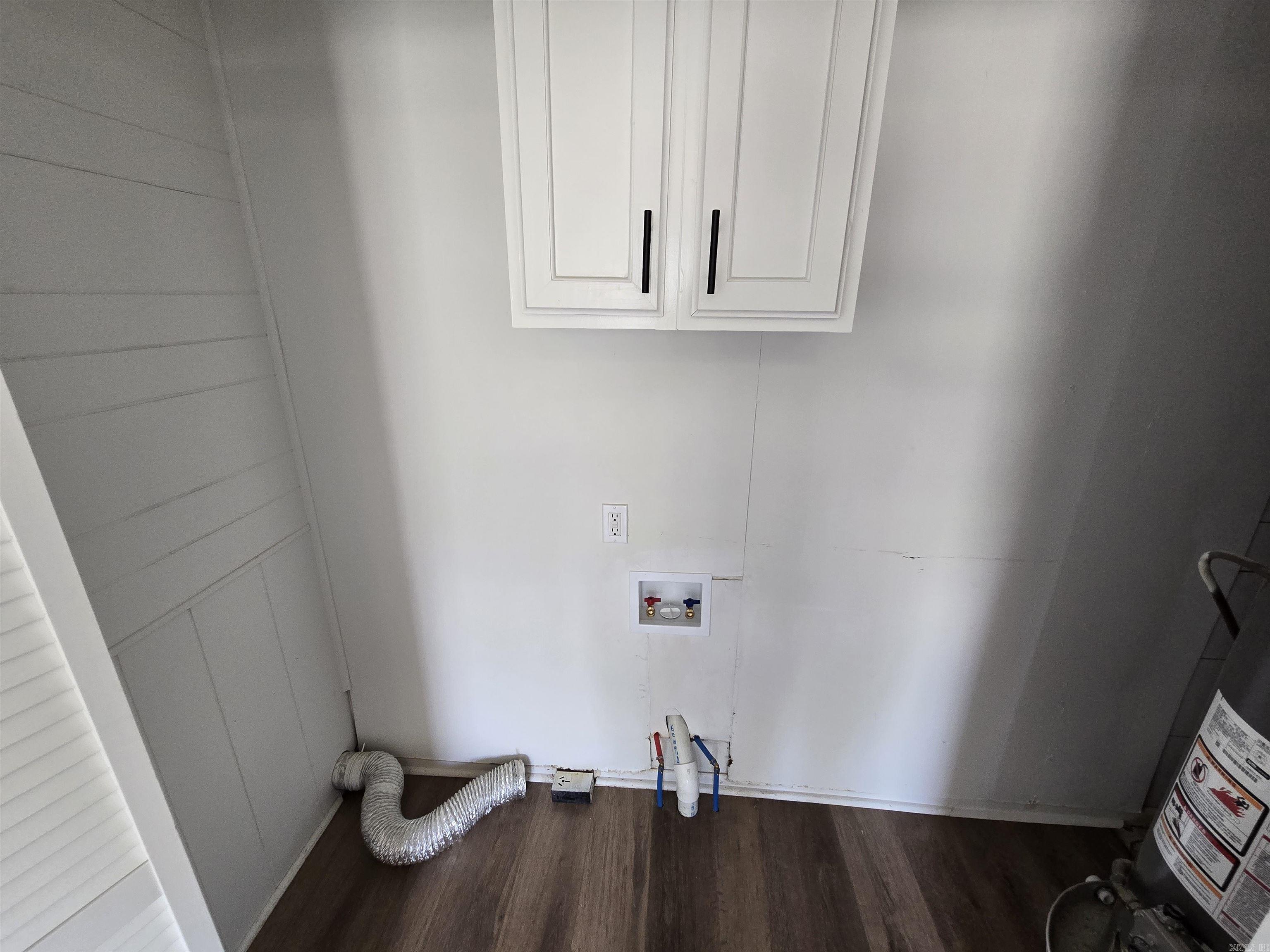 1630 Gum St Property Photo 13